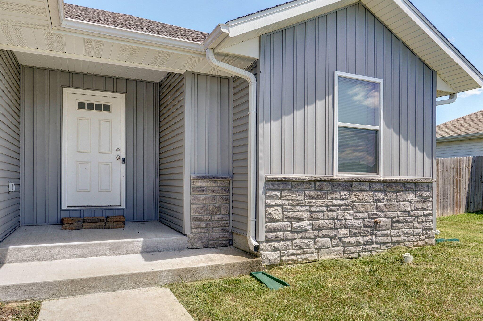 511 Mark Street Property Photo 4