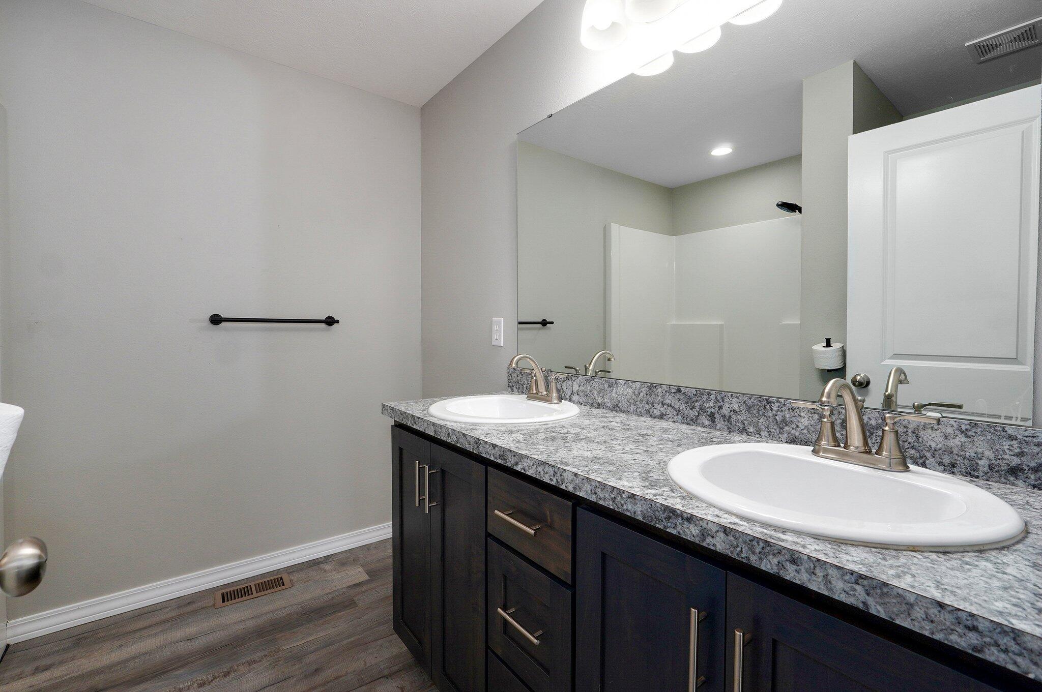 511 Mark Street Property Photo 16