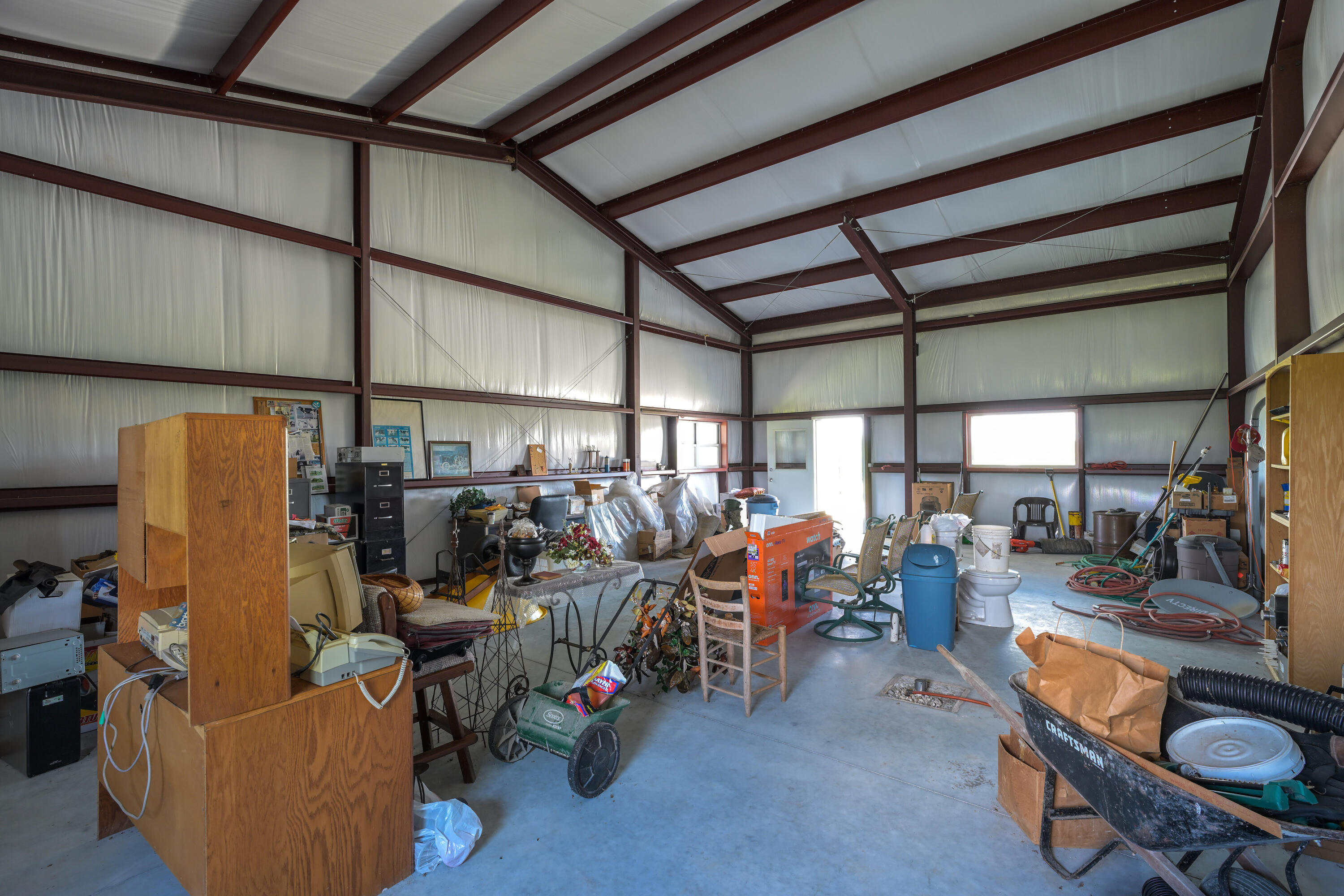 1556 East 490th Road Property Photo 41