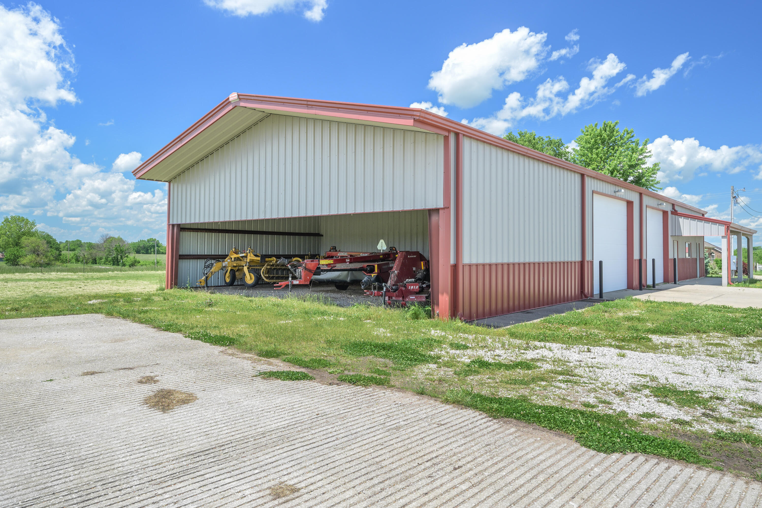 1556 East 490th Road Property Photo 45