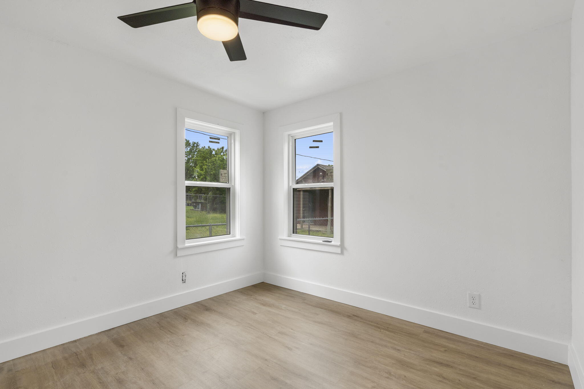 1317 West Central Street Property Photo 14