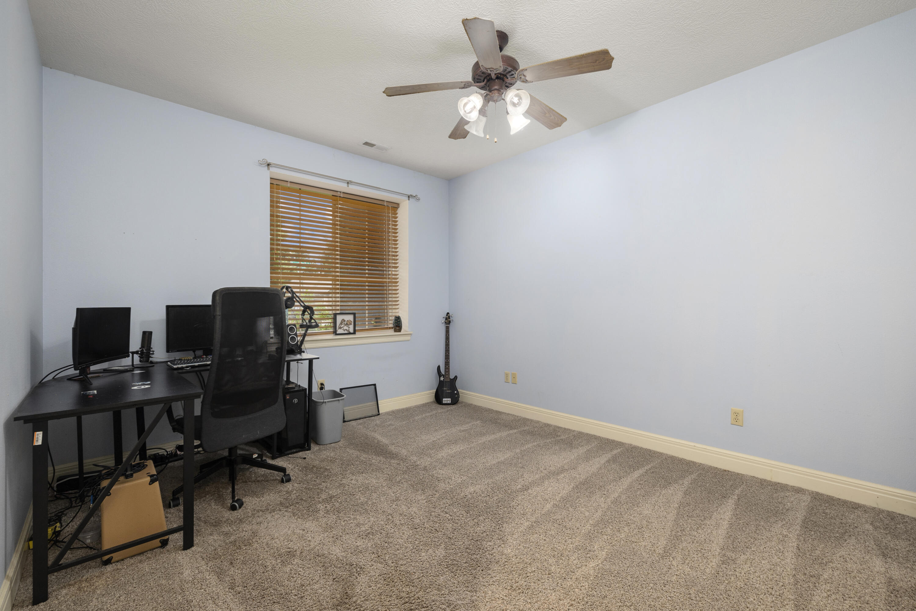 608 South Yellowwood Drive Property Photo 35