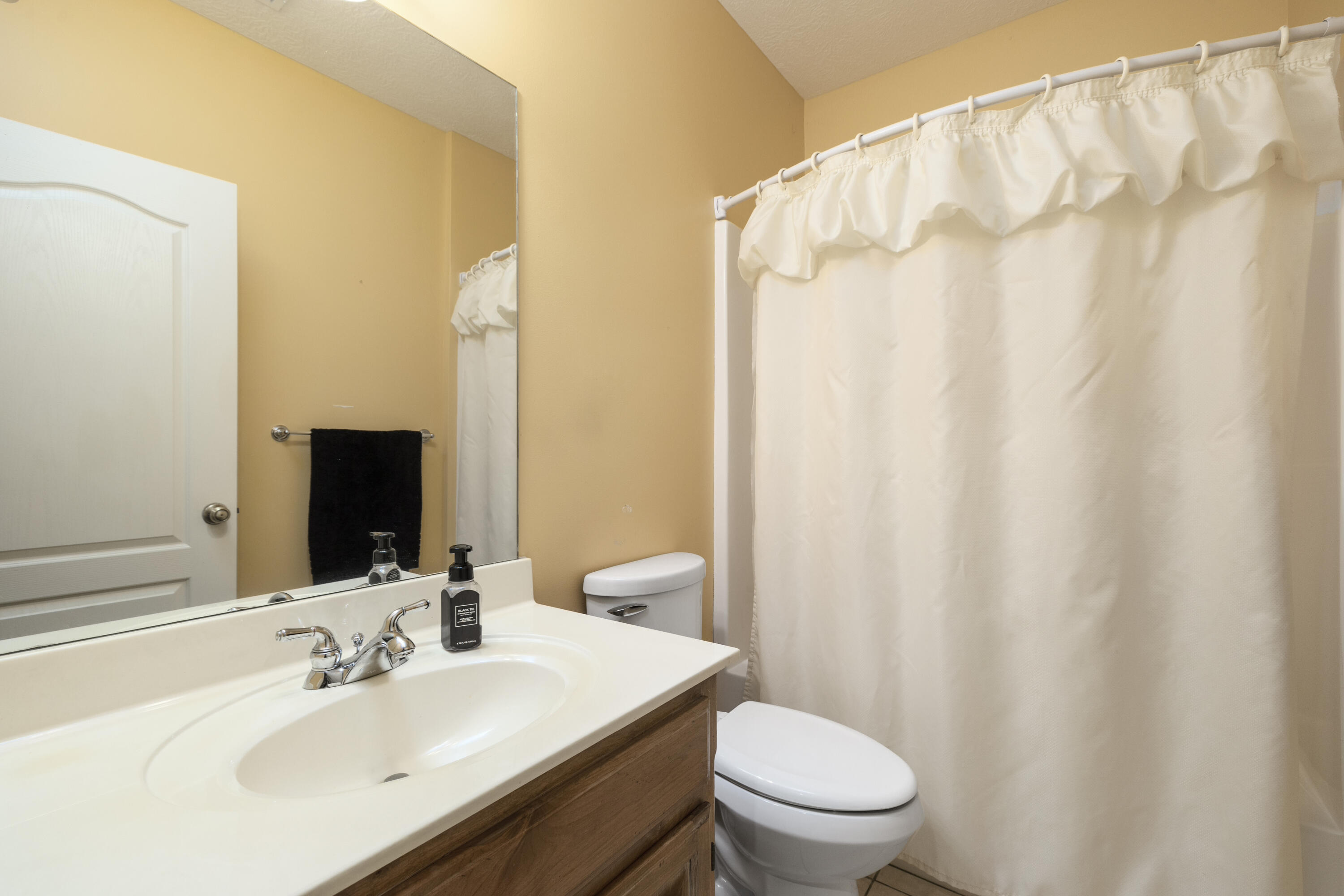 608 South Yellowwood Drive Property Photo 37