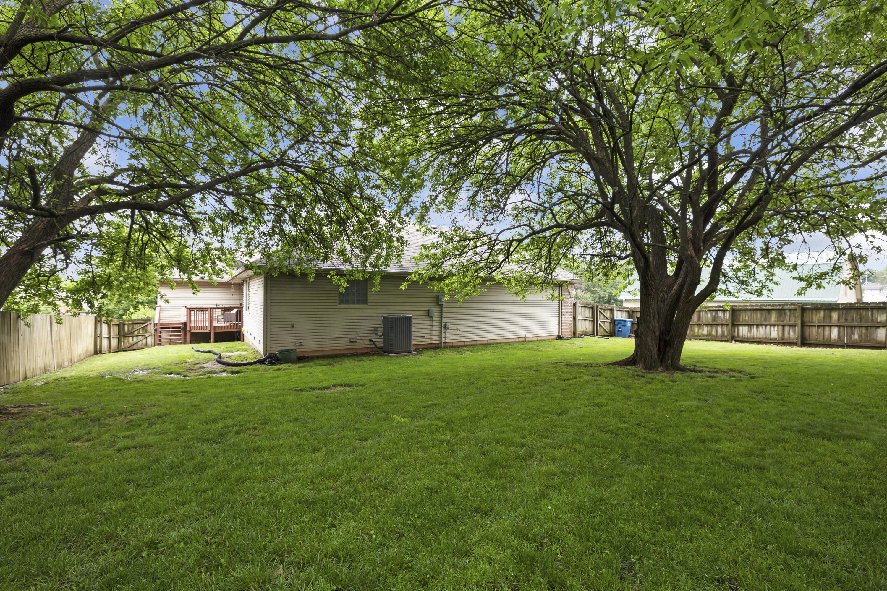 608 South Yellowwood Drive Property Photo 43