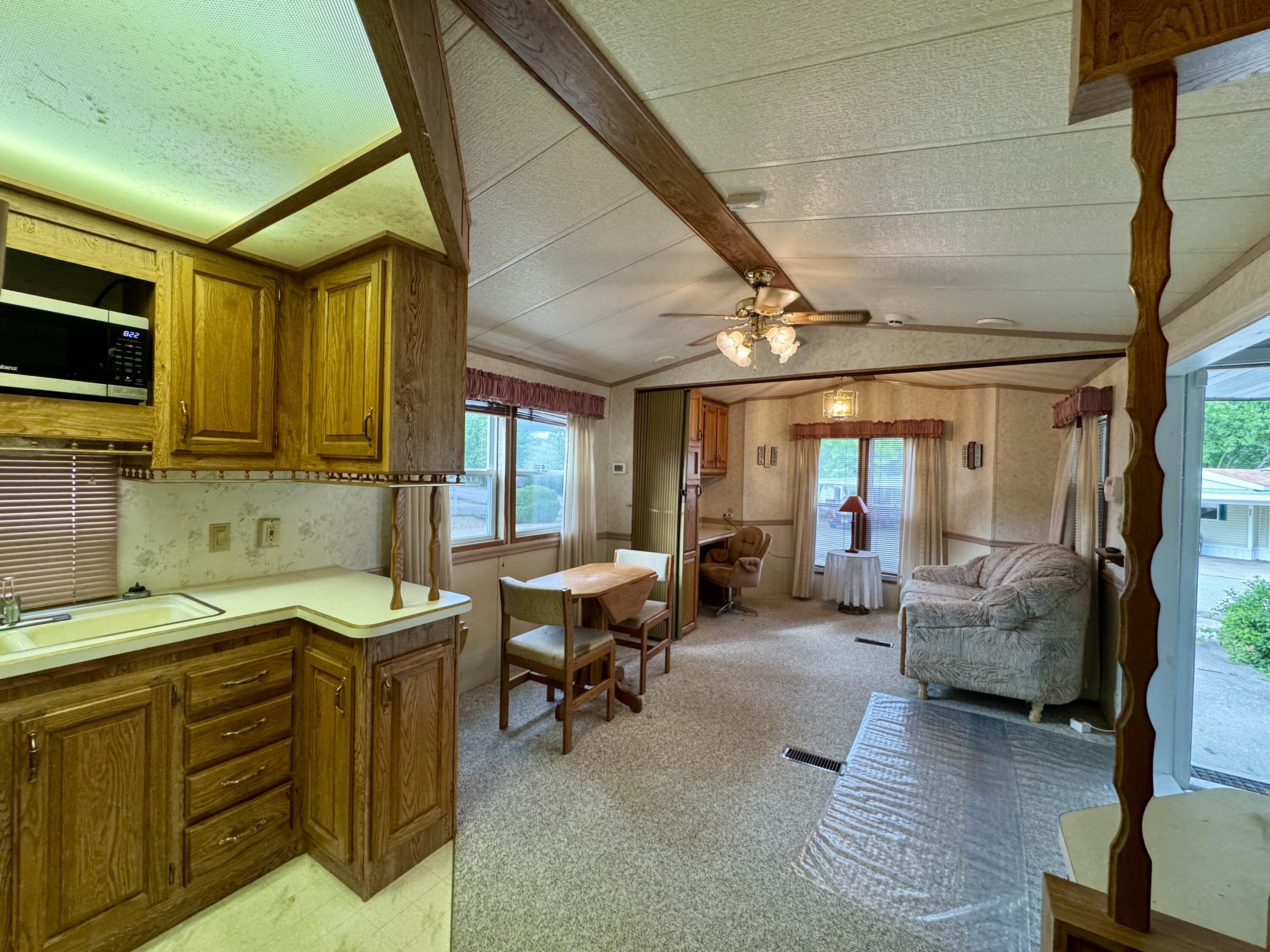 312 Sunshine Circle Property Photo 7