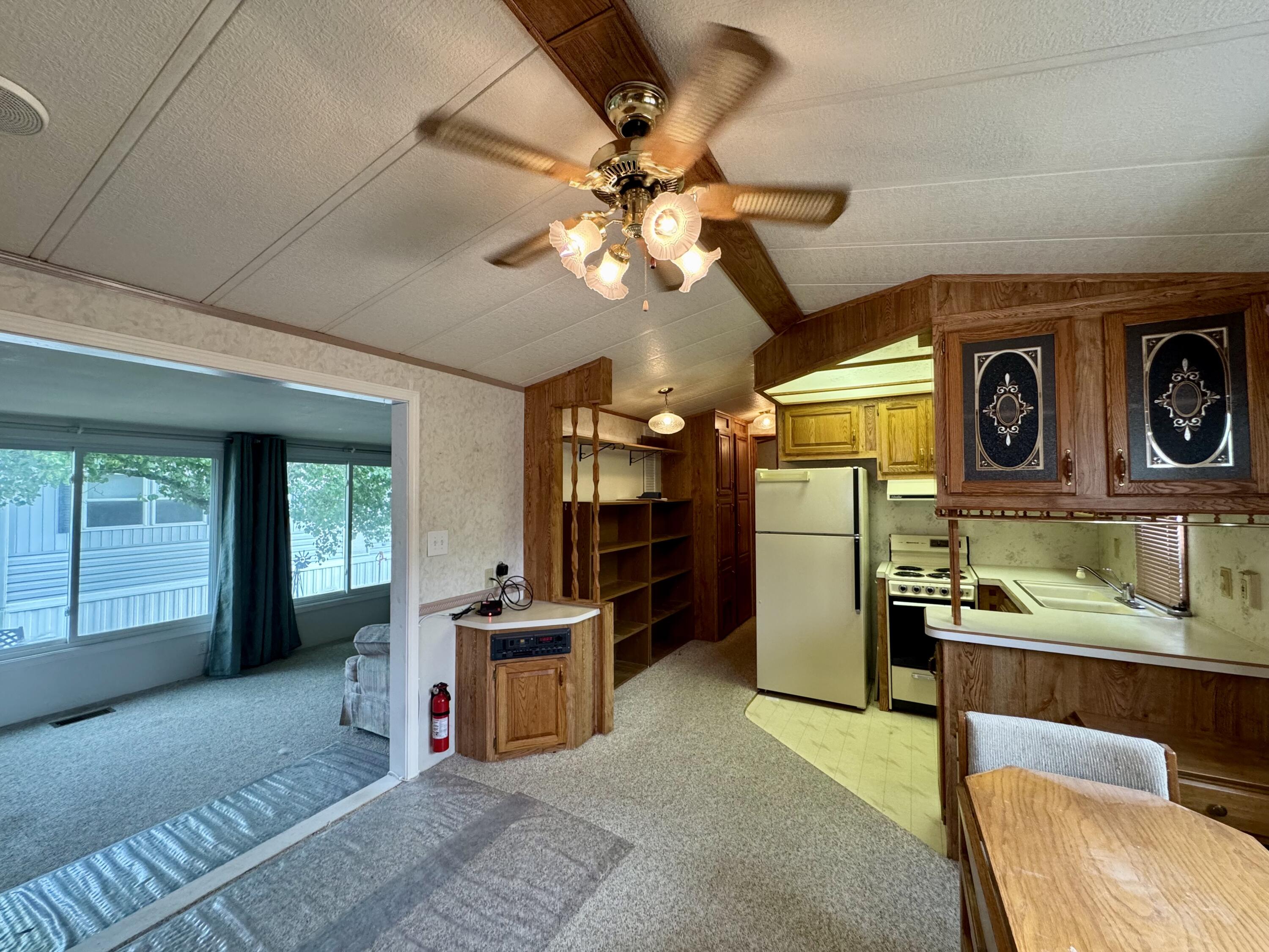 312 Sunshine Circle Property Photo 8