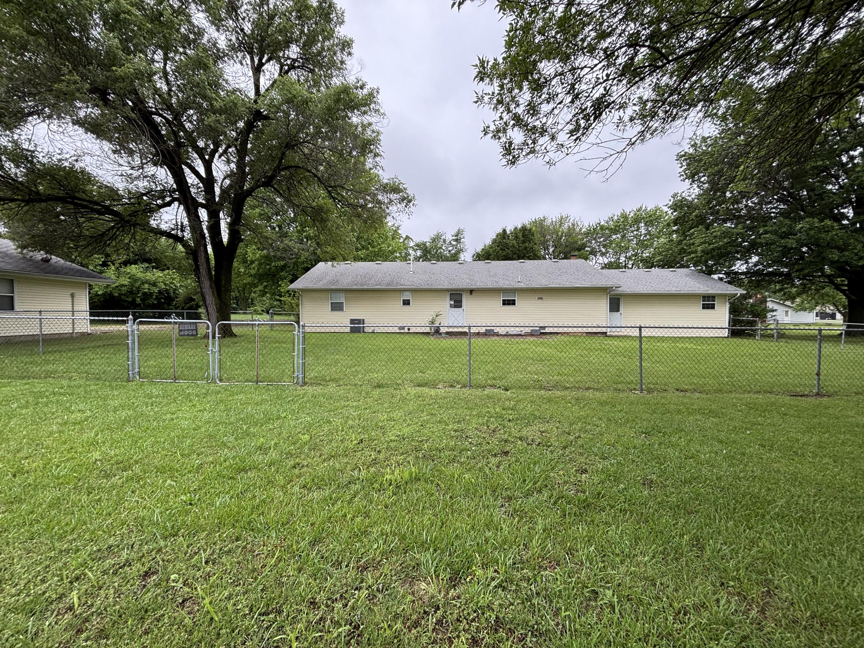 1711 Schmidt Drive Property Photo 8