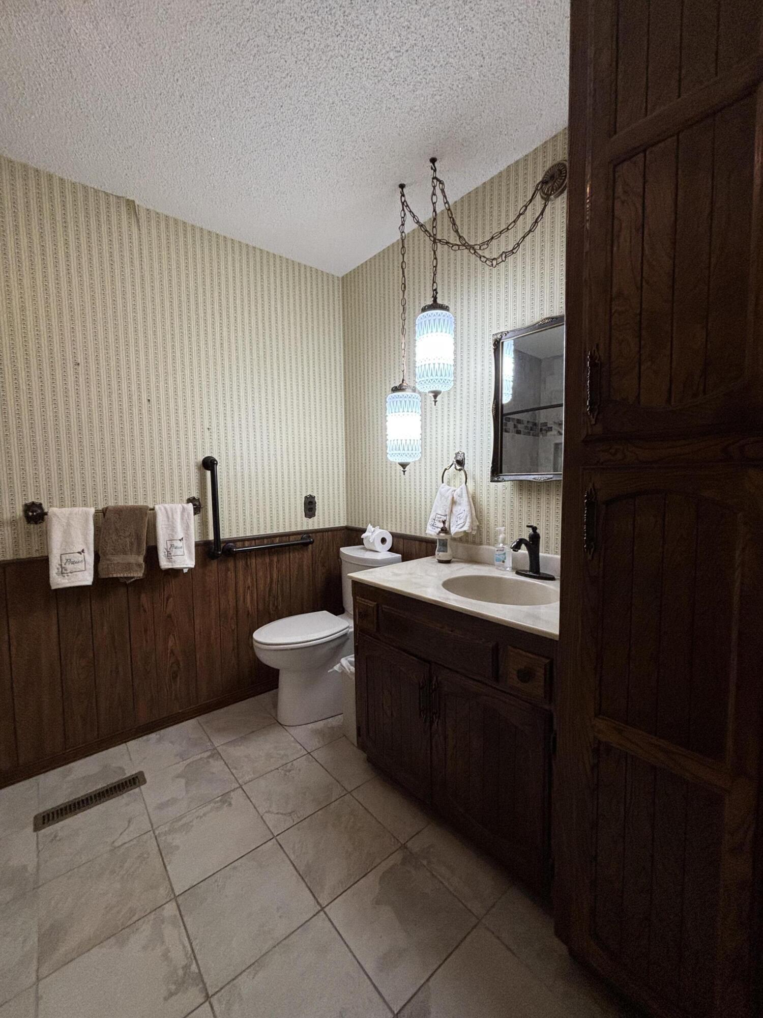 1711 Schmidt Drive Property Photo 21