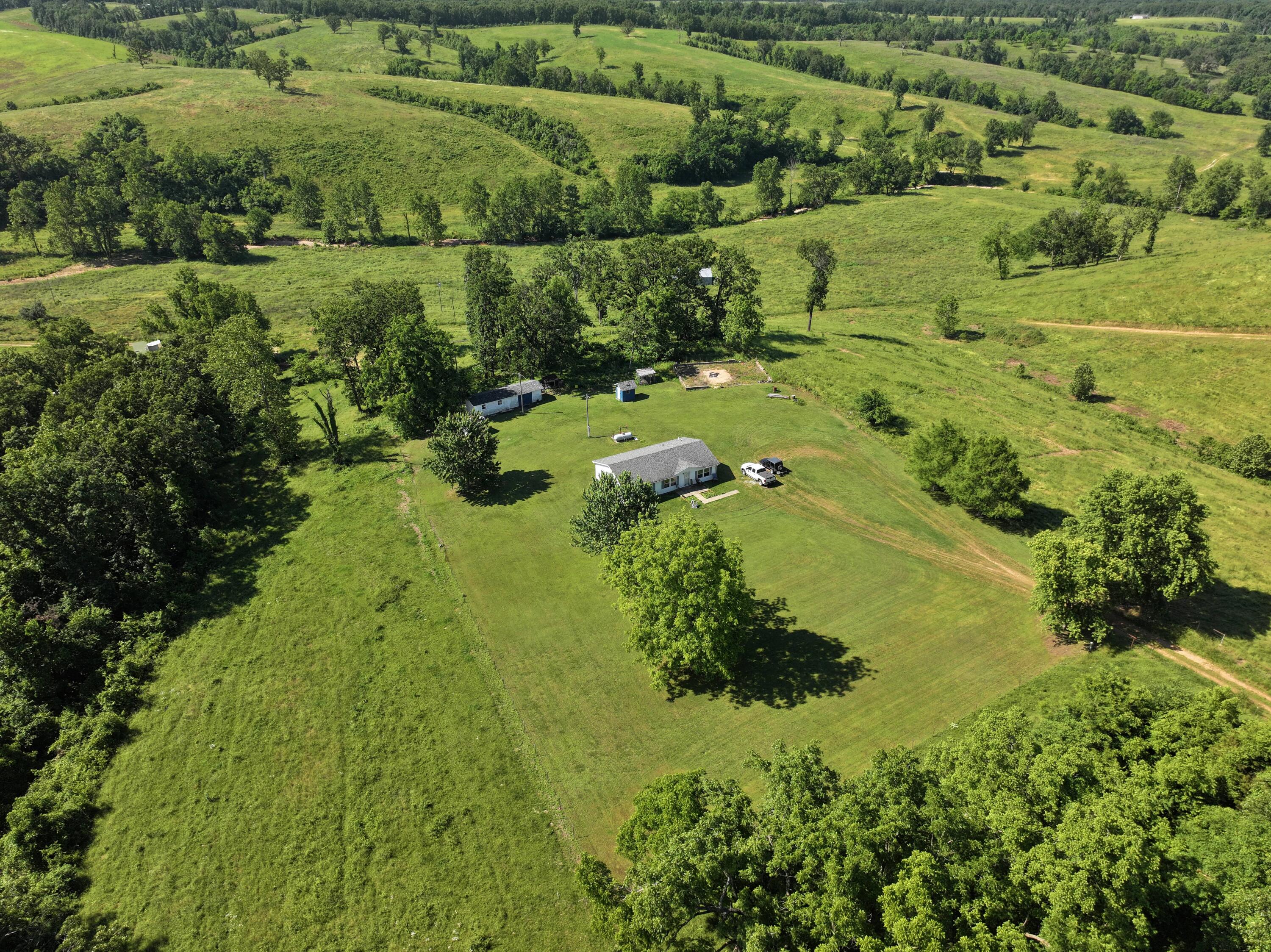 912 Bachman Road Property Photo 1