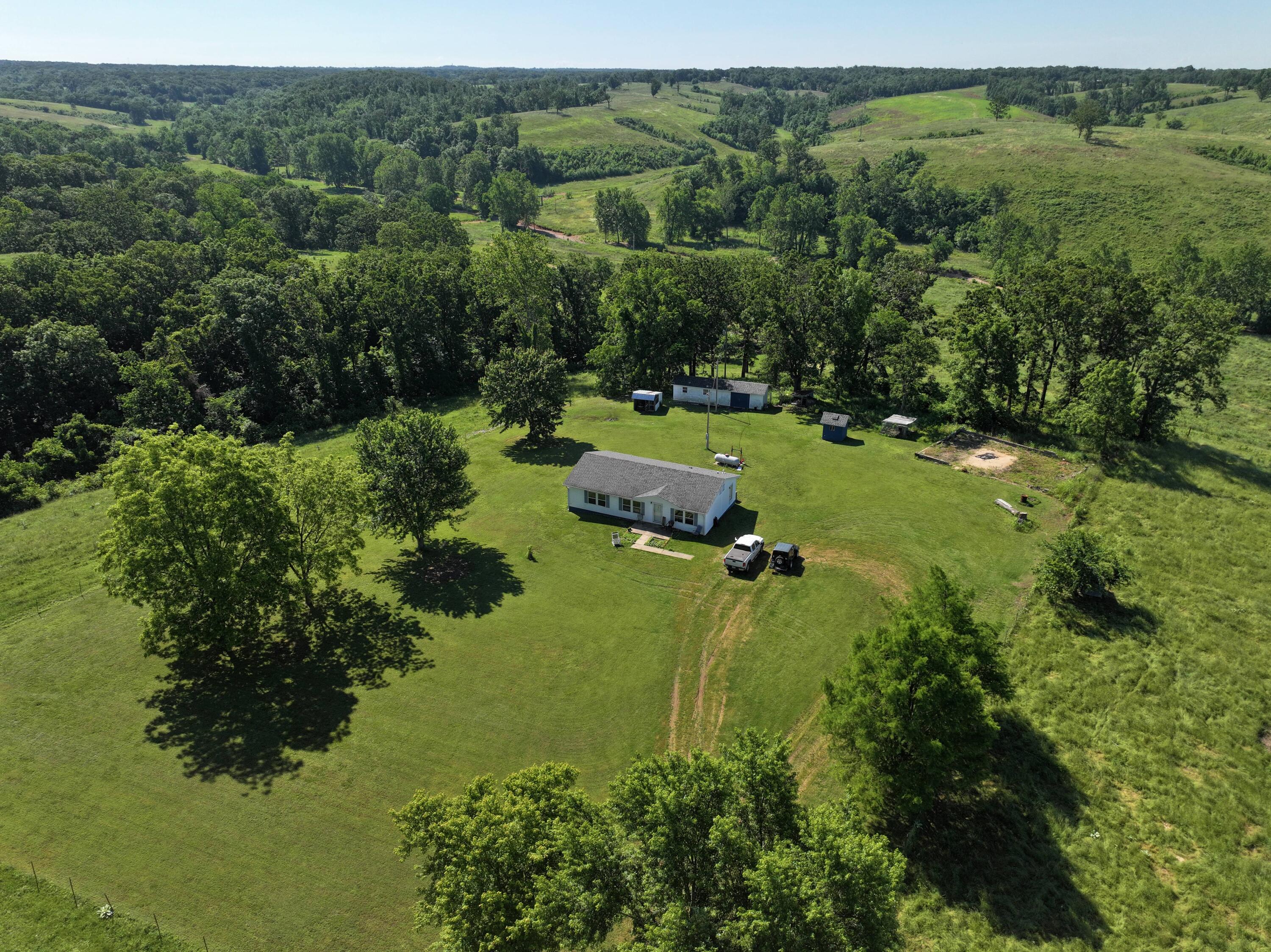 912 Bachman Road Property Photo 9