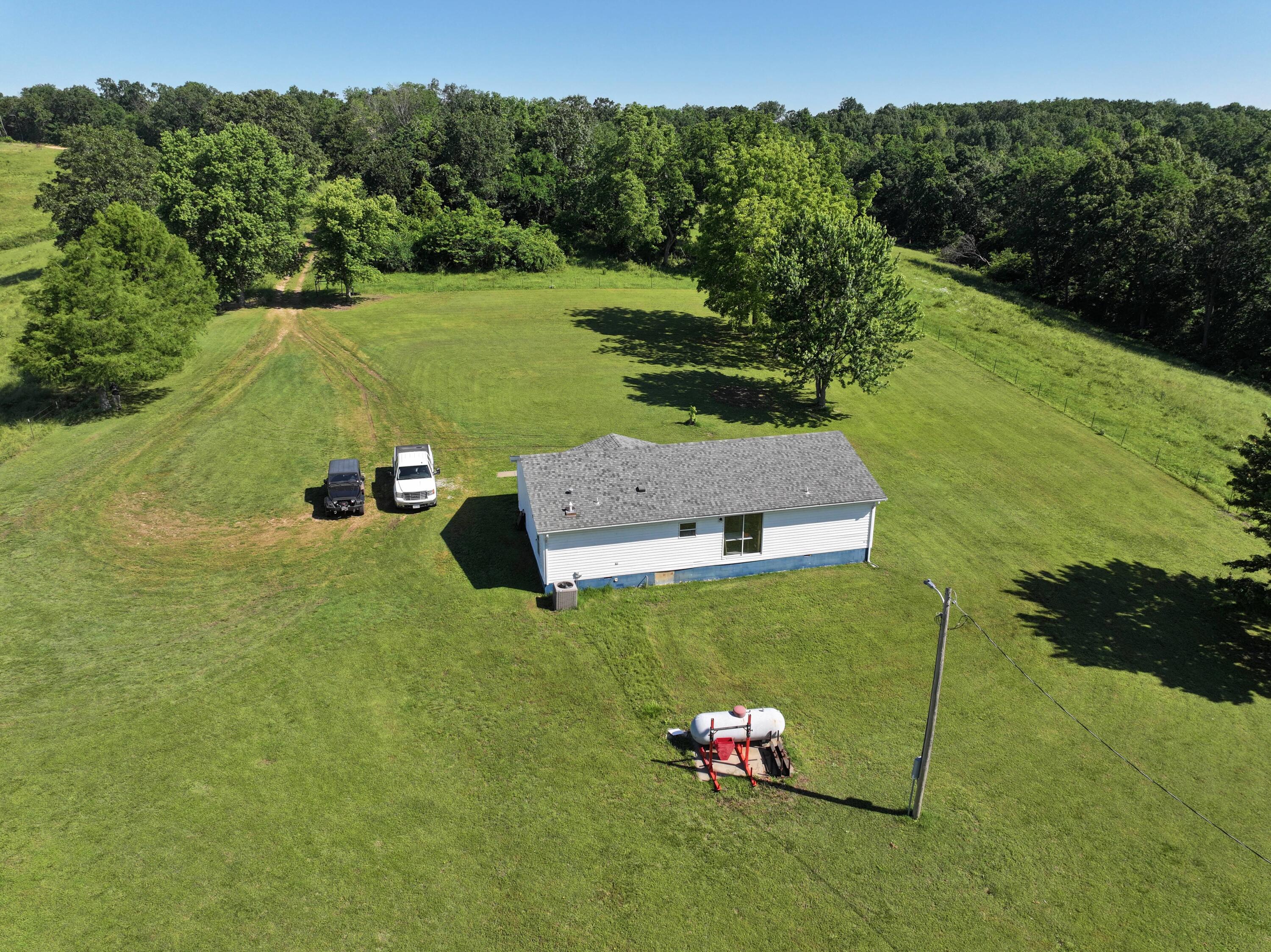 912 Bachman Road Property Photo 14
