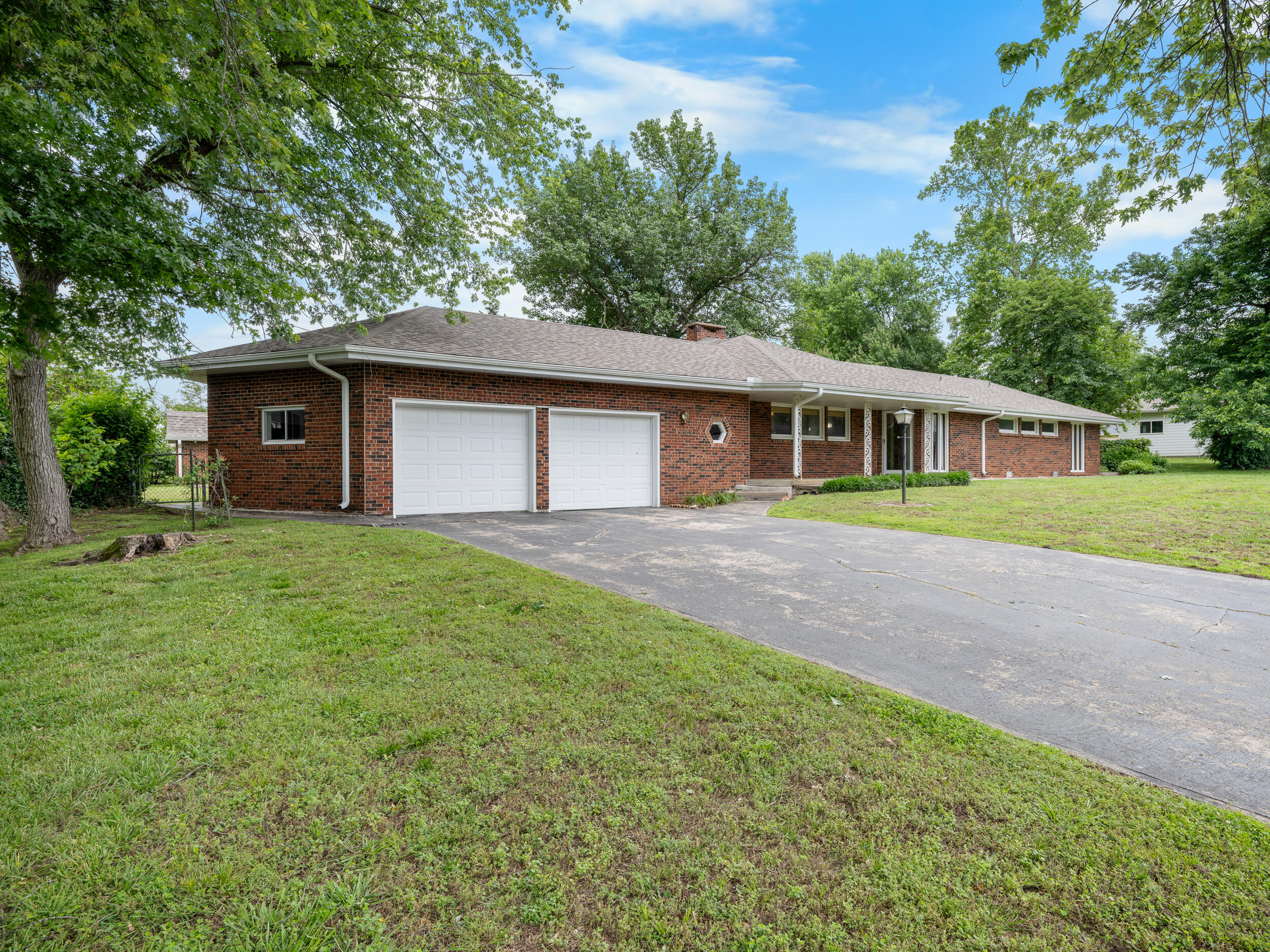 1622 Oakland Avenue Property Photo 1