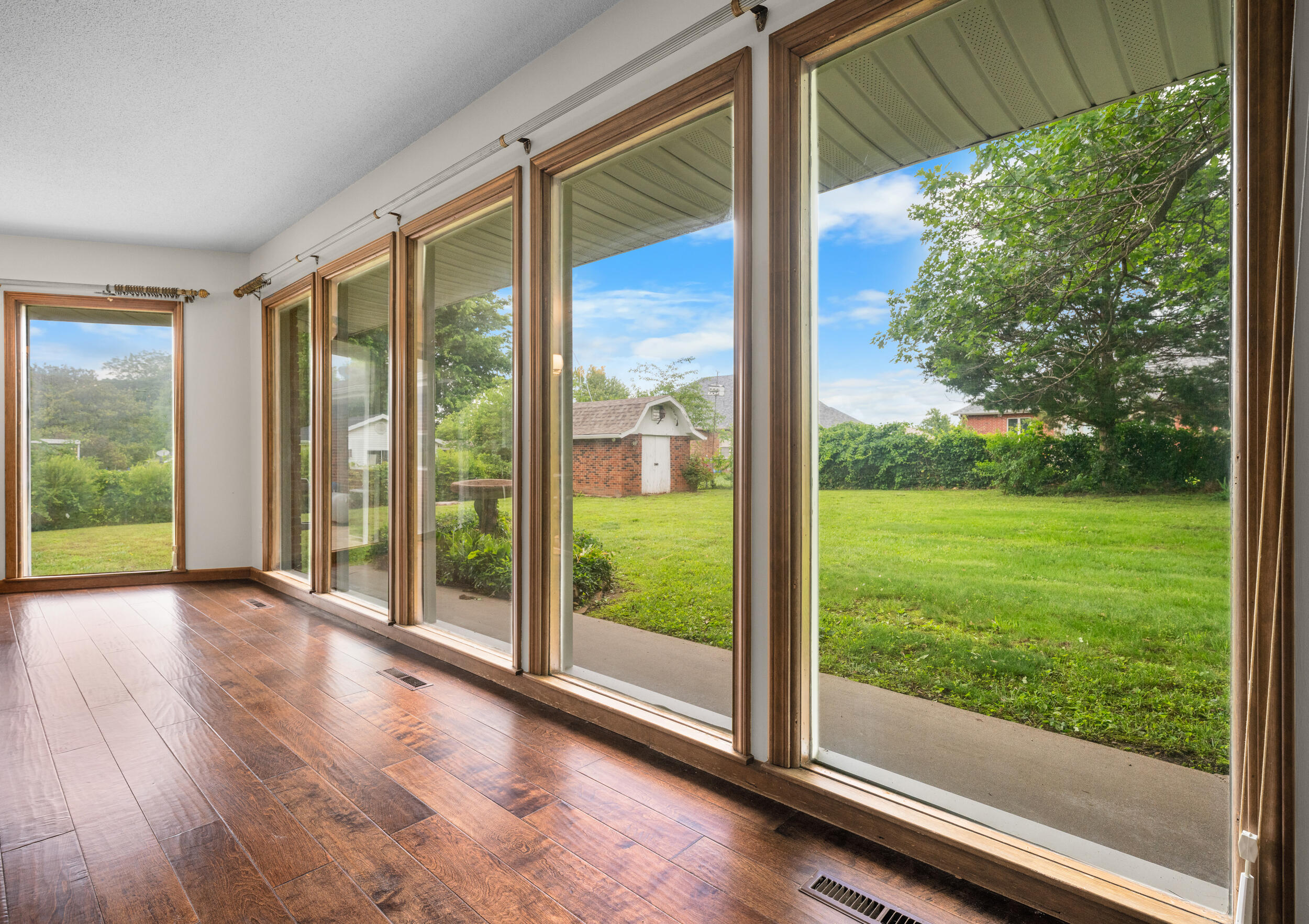 1622 Oakland Avenue Property Photo 7