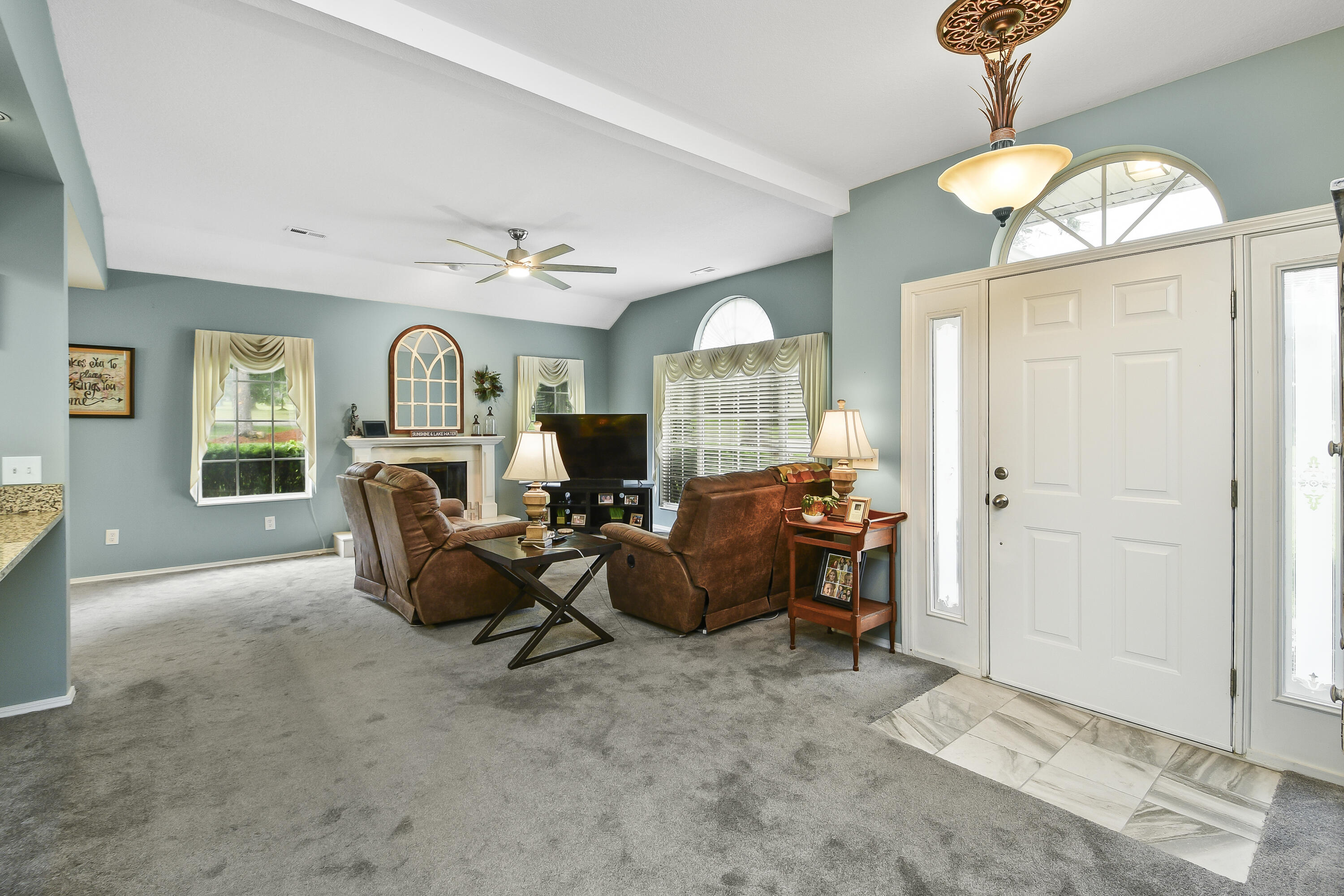 124 Trafalgar Lane Property Photo 11
