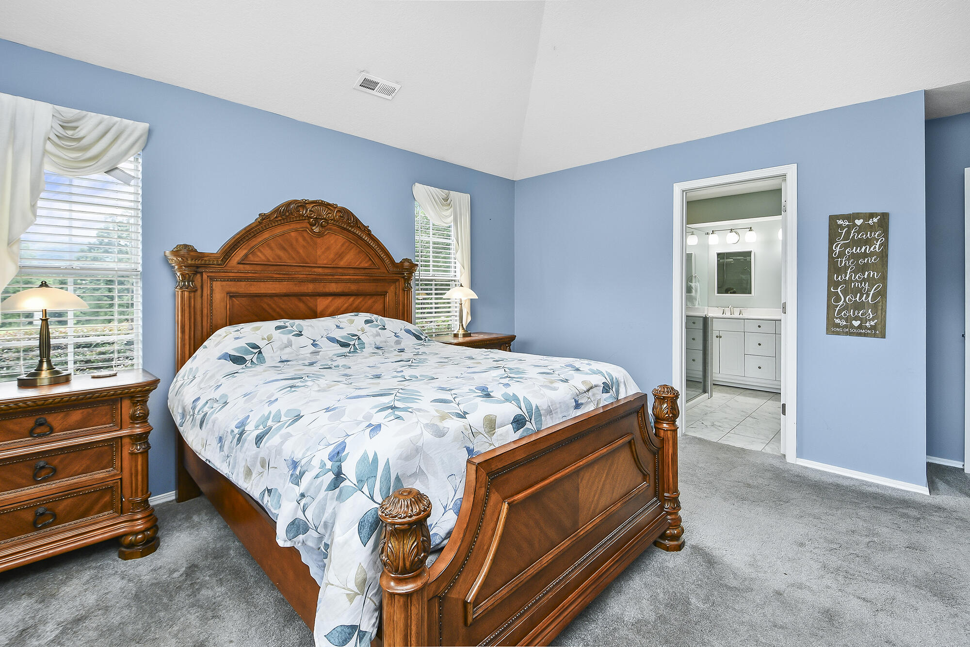 124 Trafalgar Lane Property Photo 22