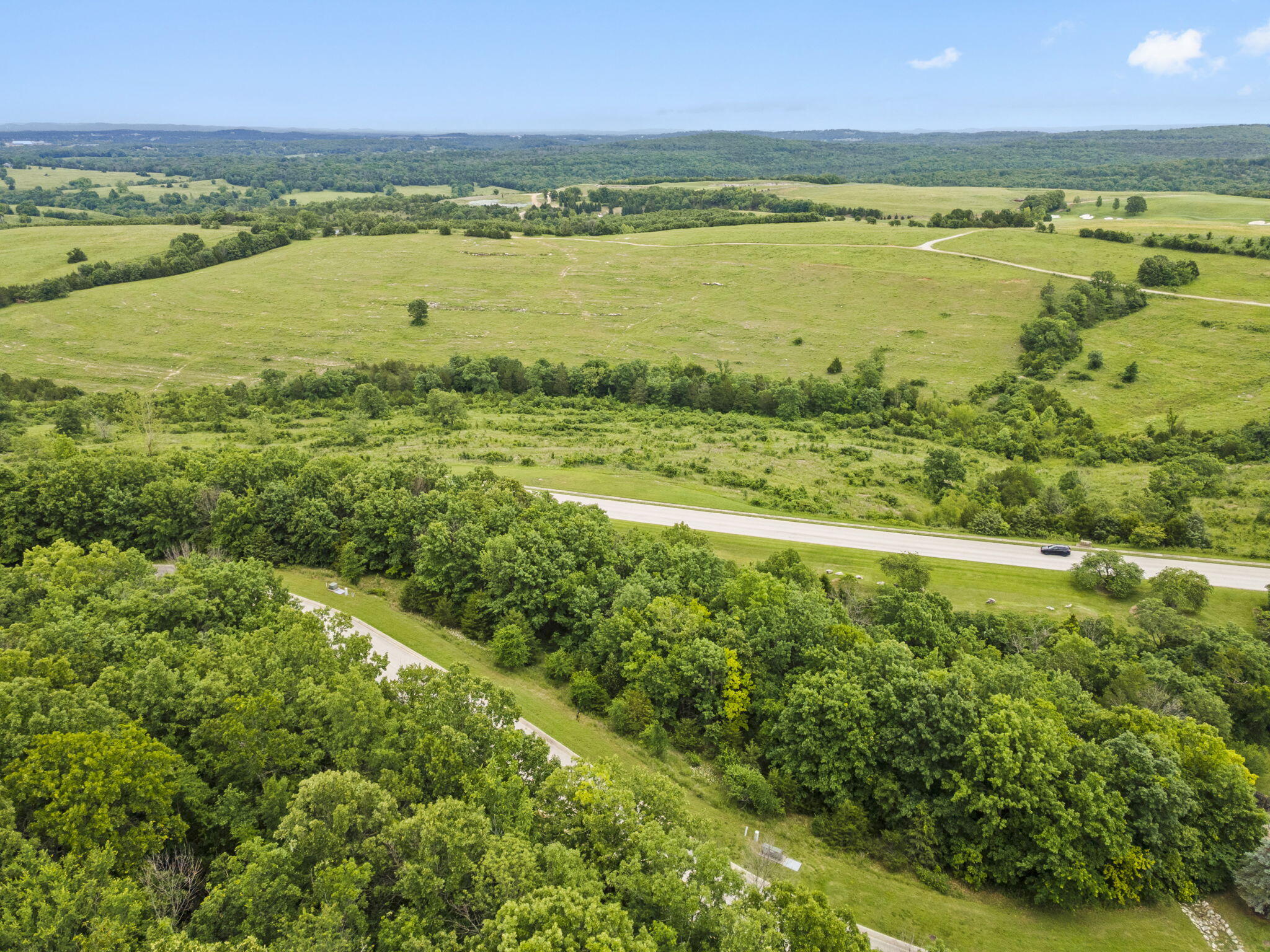 138 Forest Oak Drive Property Photo 7