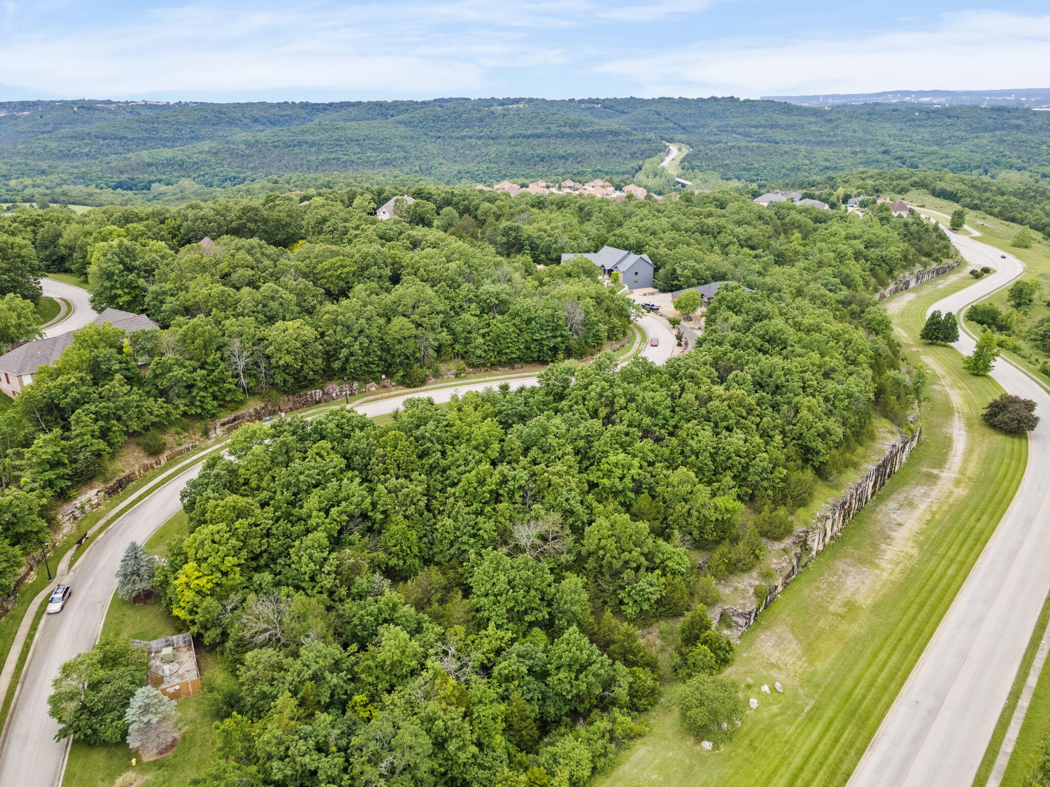 138 Forest Oak Drive Property Photo 8