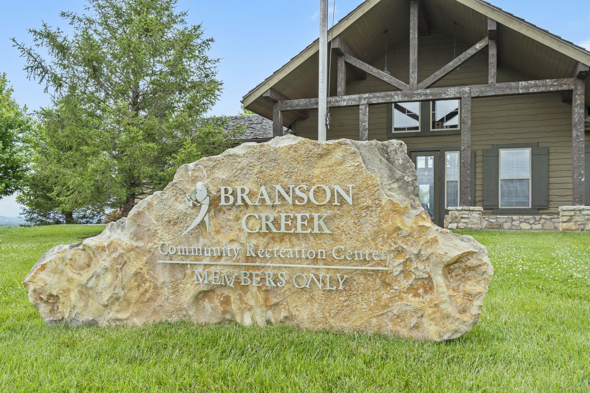 138 Forest Oak Drive Property Photo 10