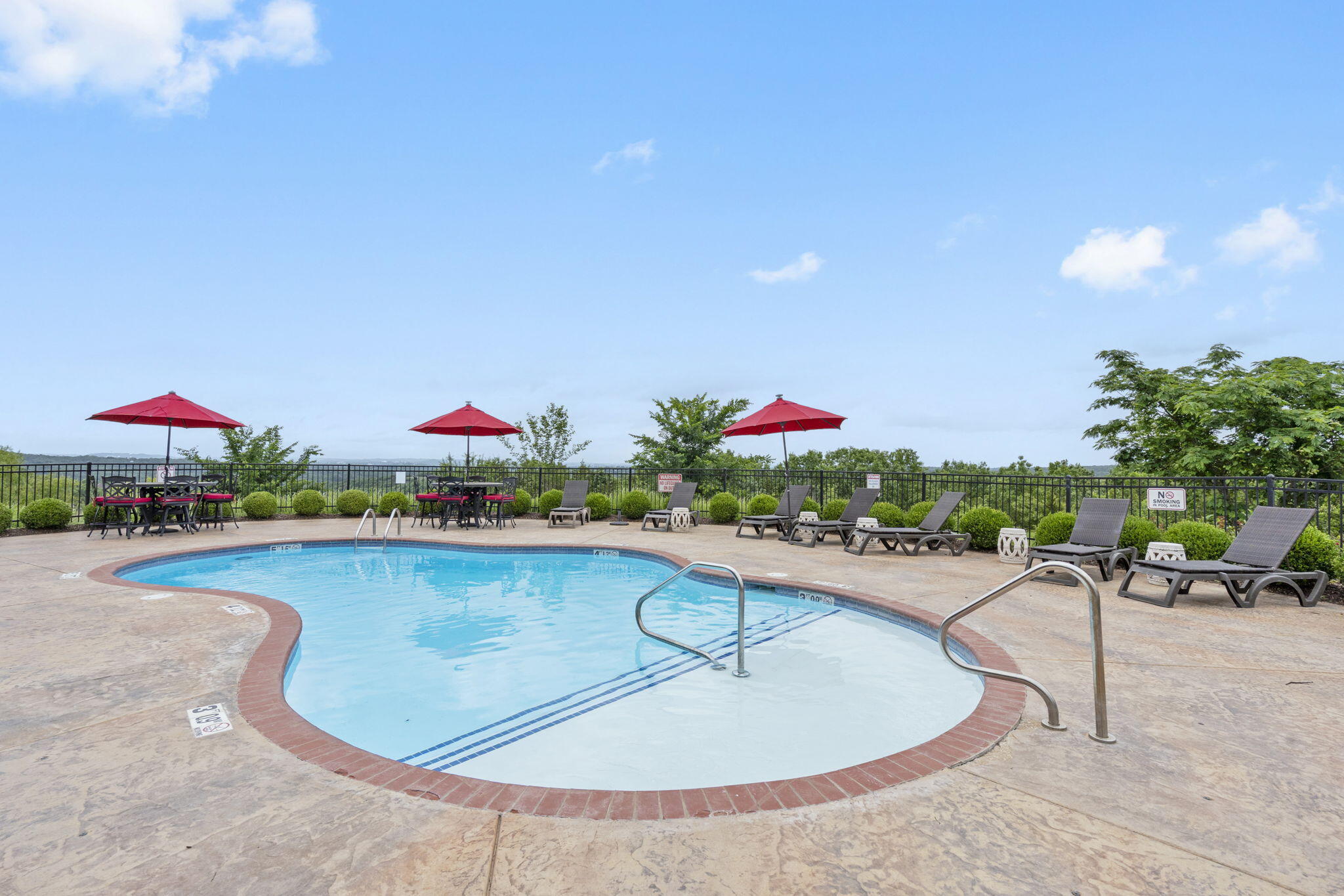 138 Forest Oak Drive Property Photo 16