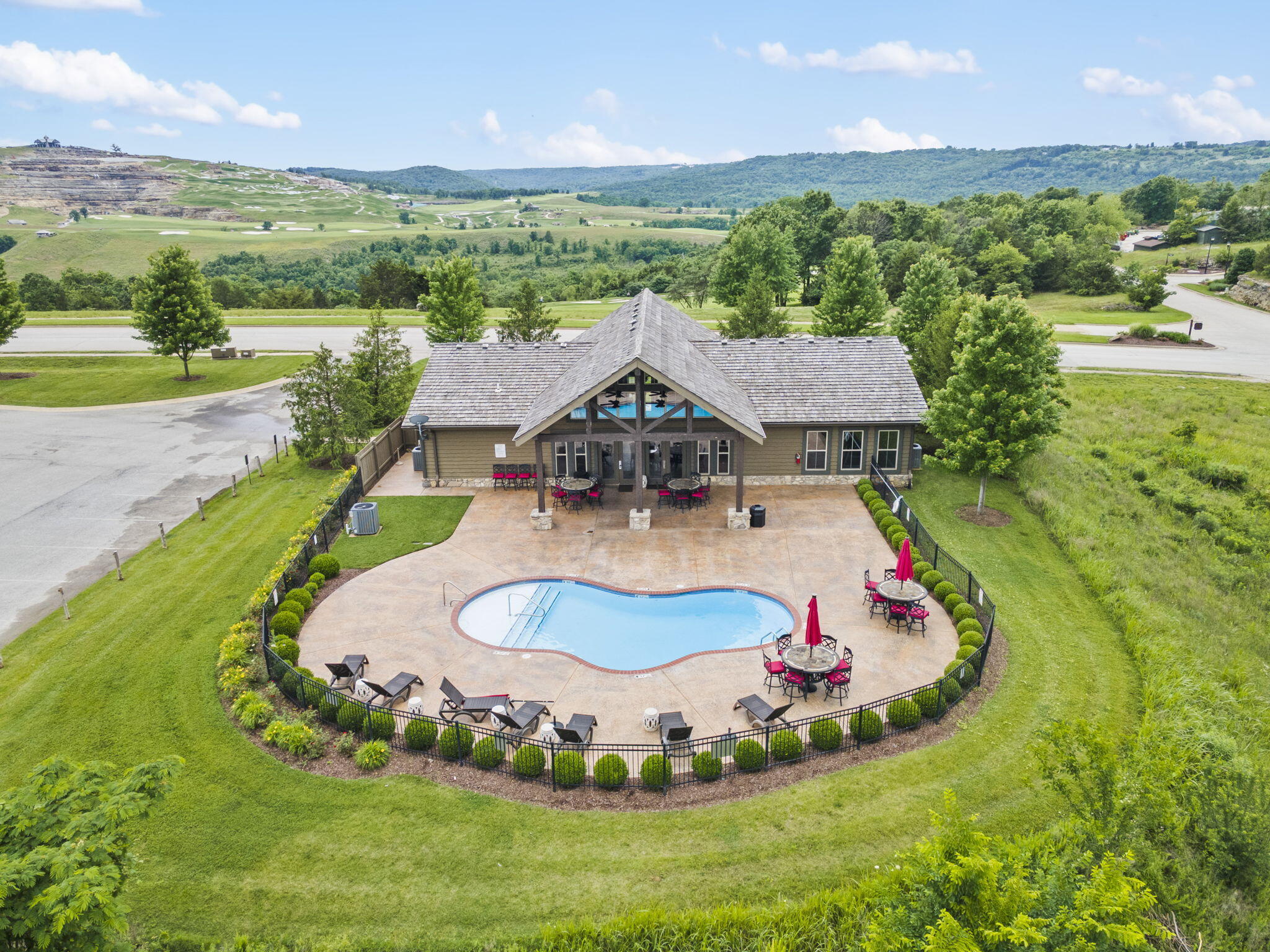 138 Forest Oak Drive Property Photo 18