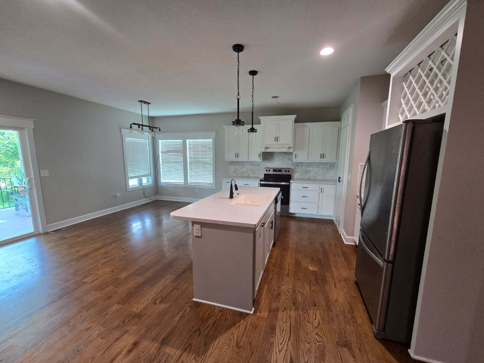 2909 East Canyon Way Property Photo 6