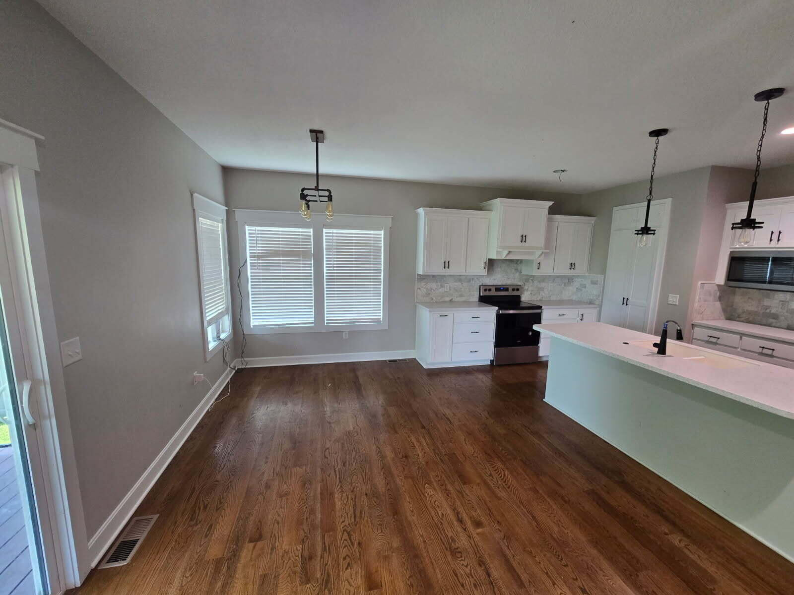 2909 East Canyon Way Property Photo 8