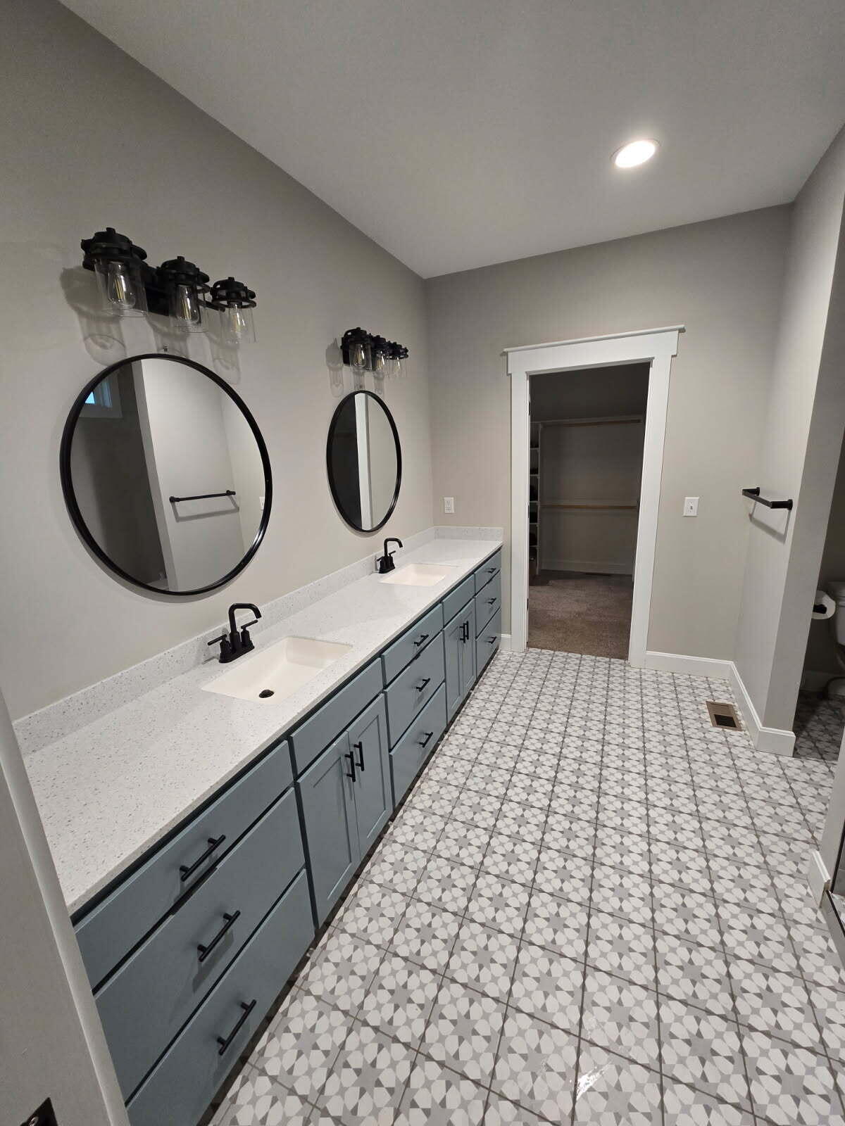 2909 East Canyon Way Property Photo 12