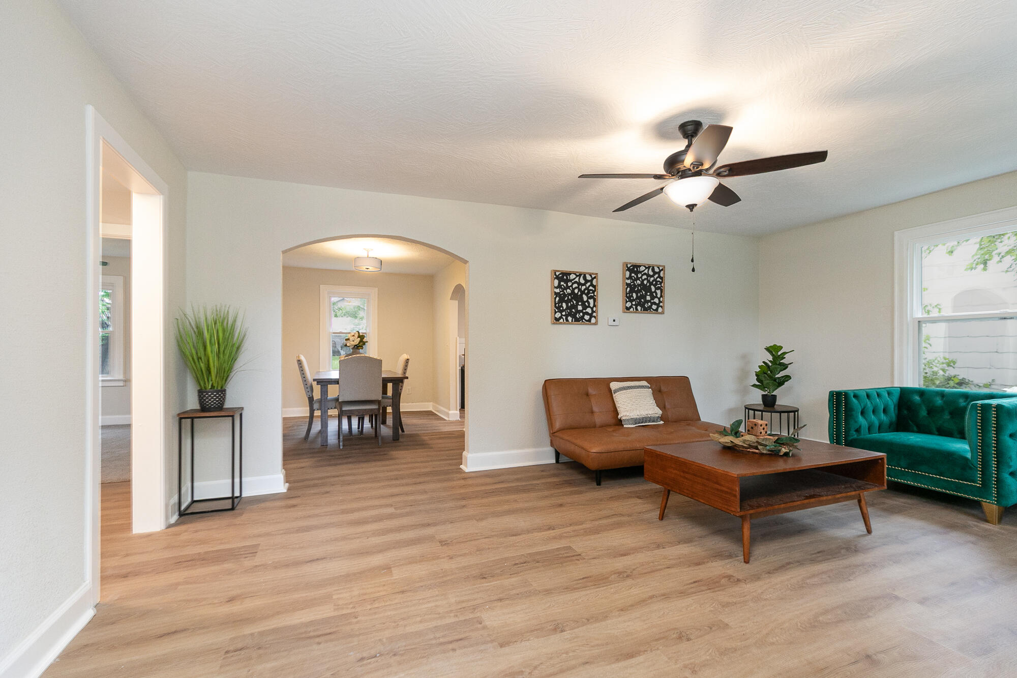 2629 West College Street Property Photo 5