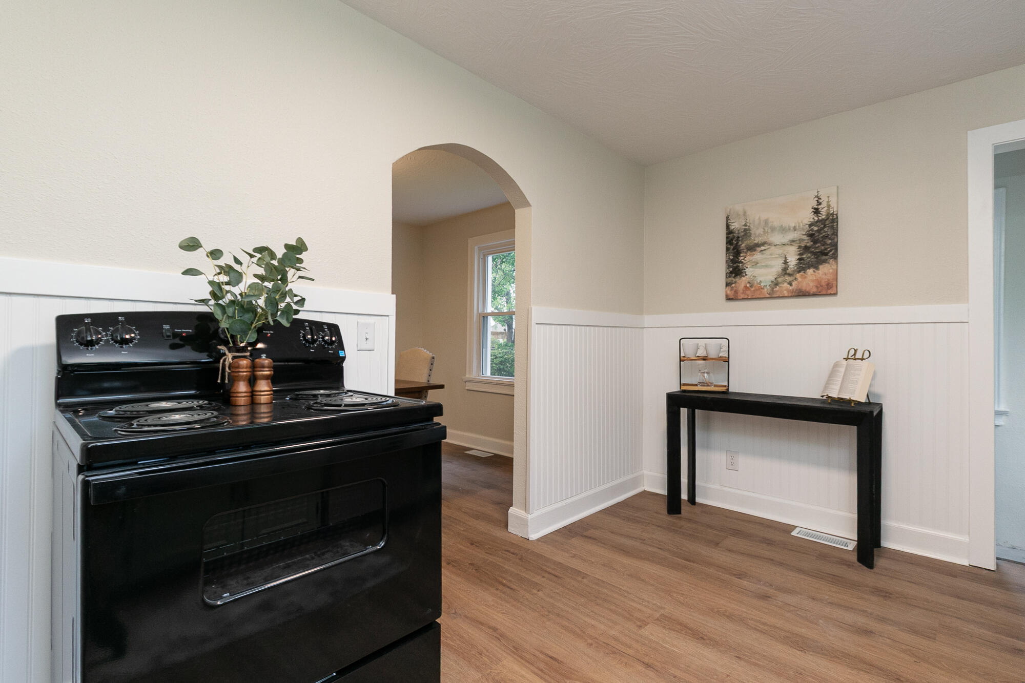 2629 West College Street Property Photo 11