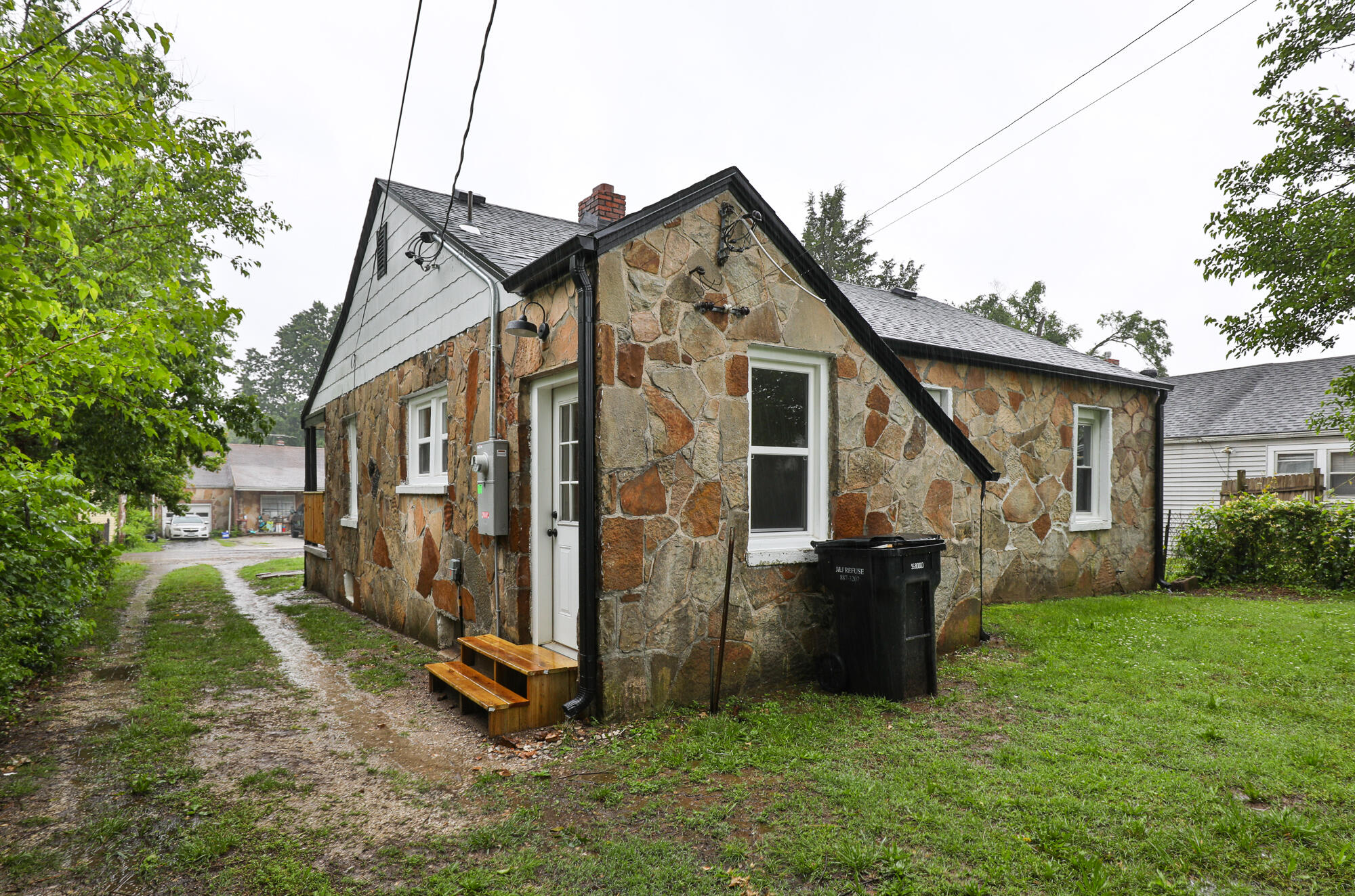2629 West College Street Property Photo 21