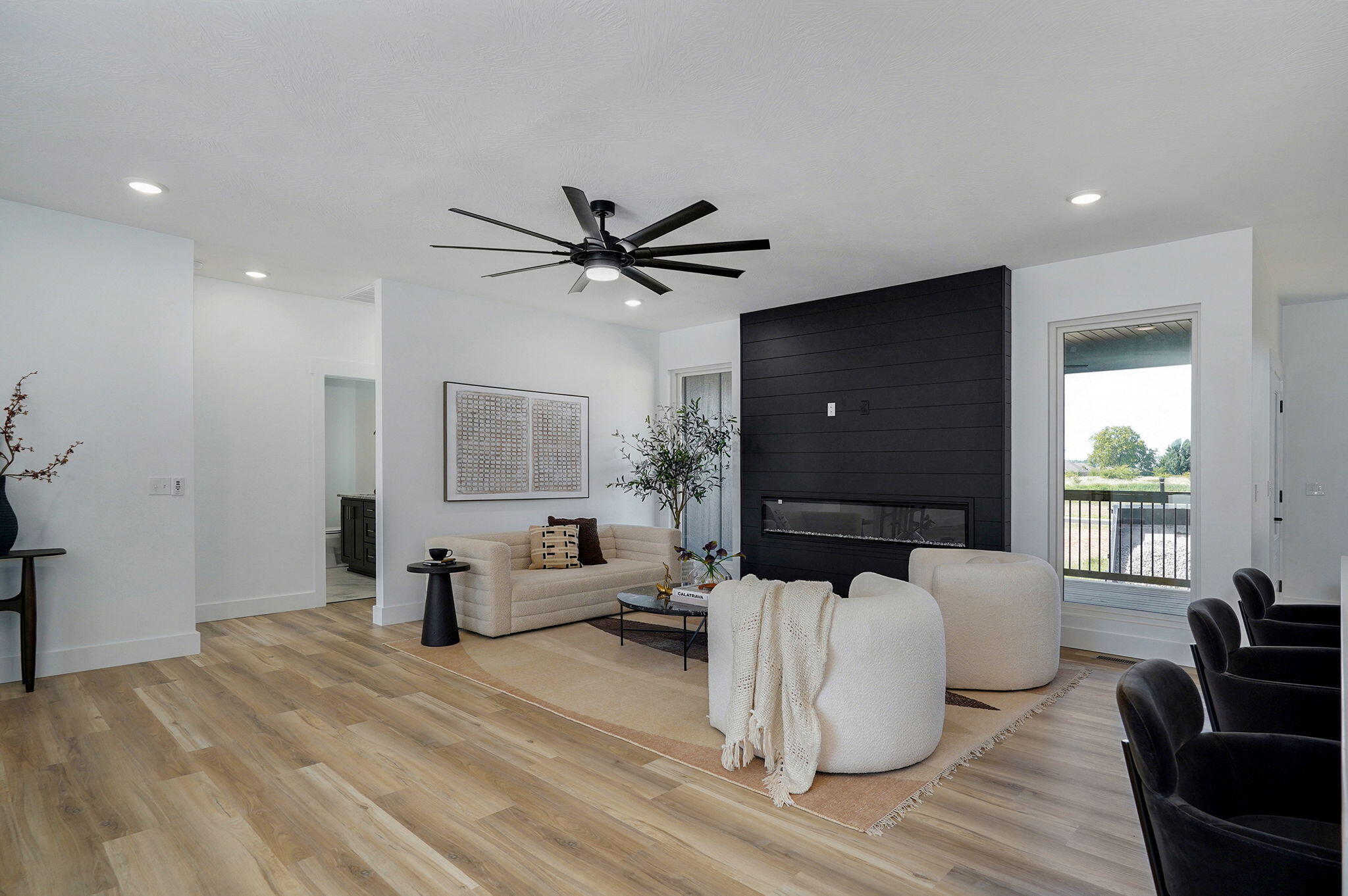 1849 East Cobblestone Drive Property Photo 4