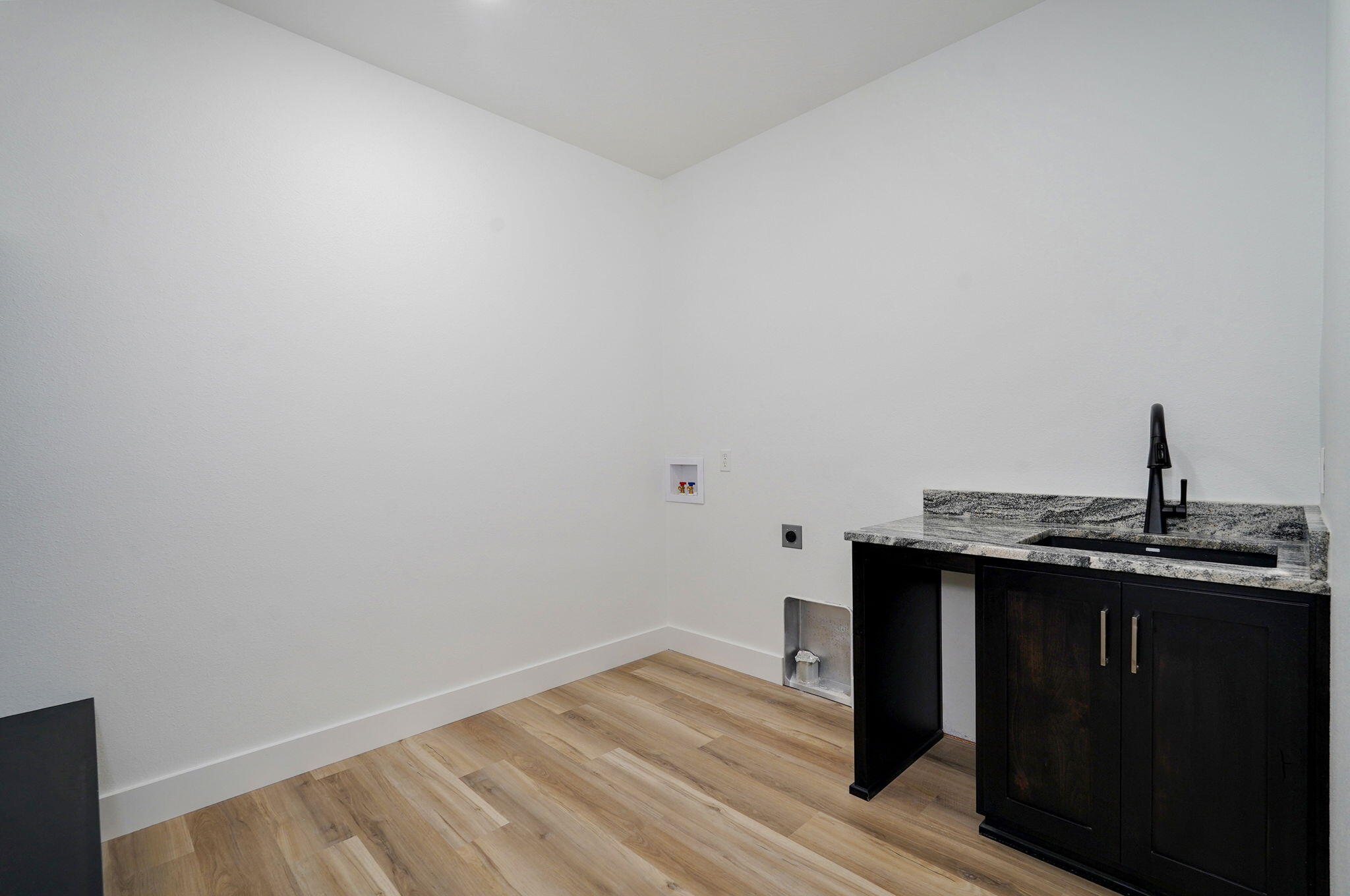 1849 East Cobblestone Drive Property Photo 35