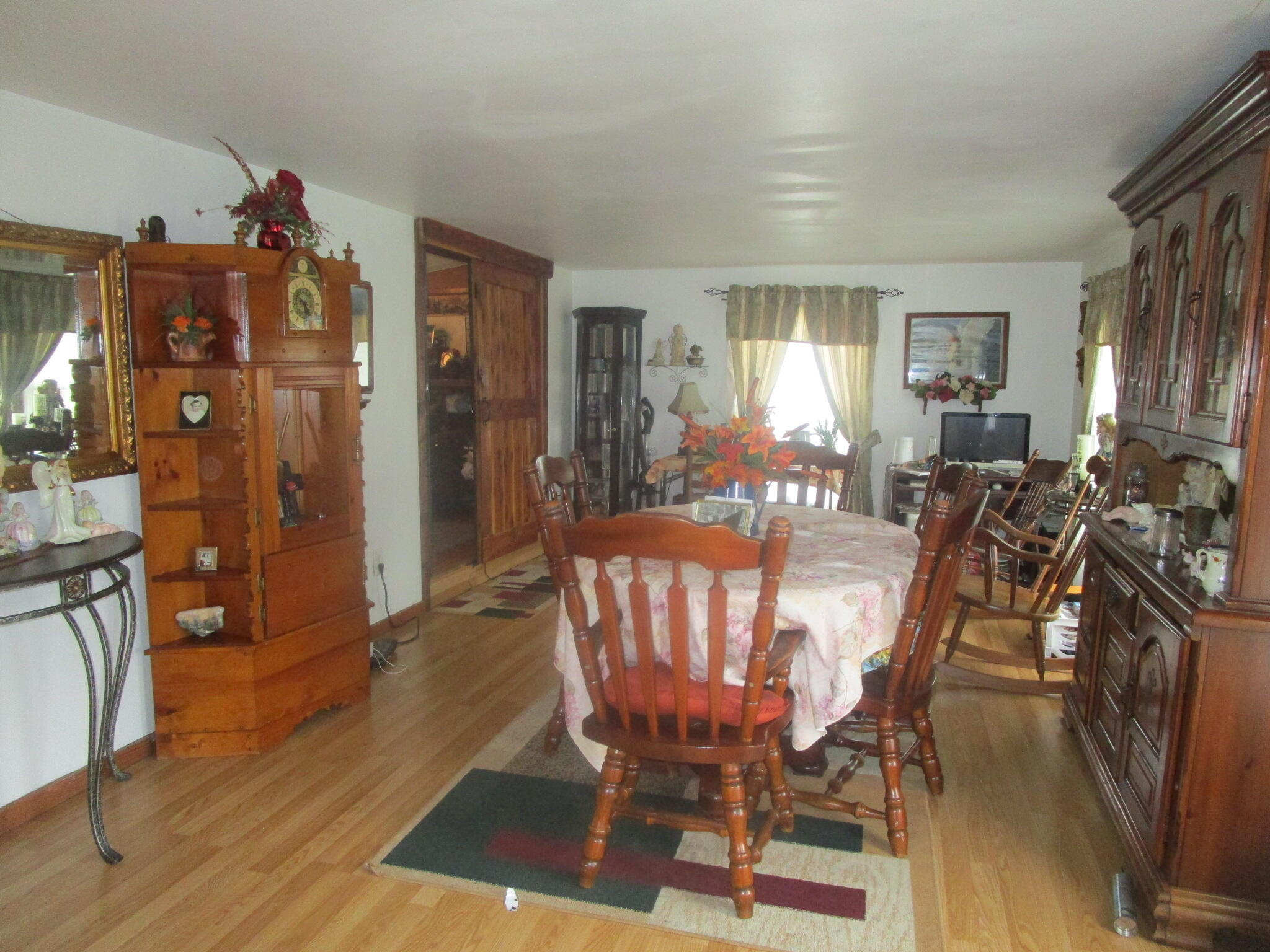 9065 County Road 3940 Property Photo 4