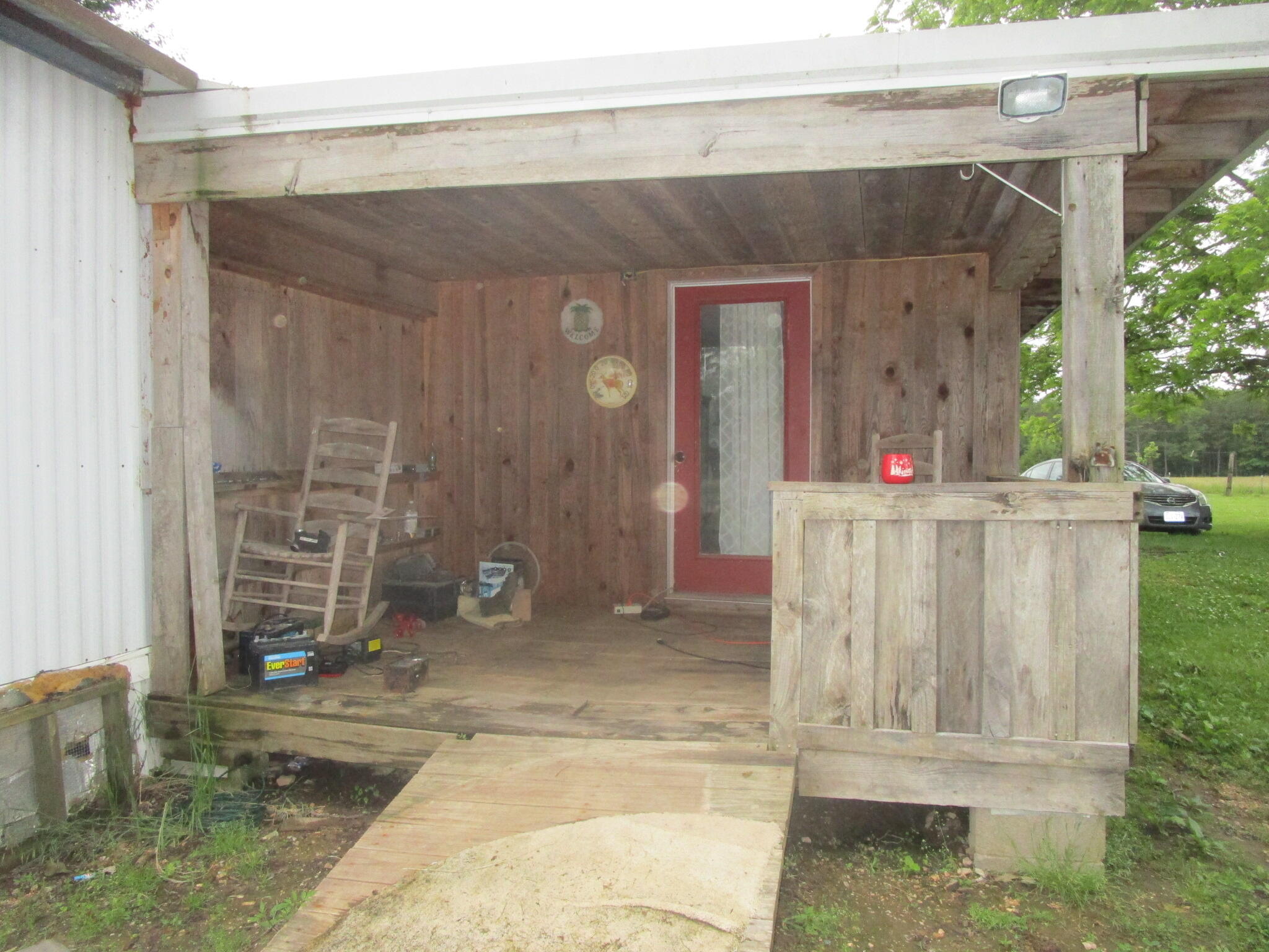9065 County Road 3940 Property Photo 17