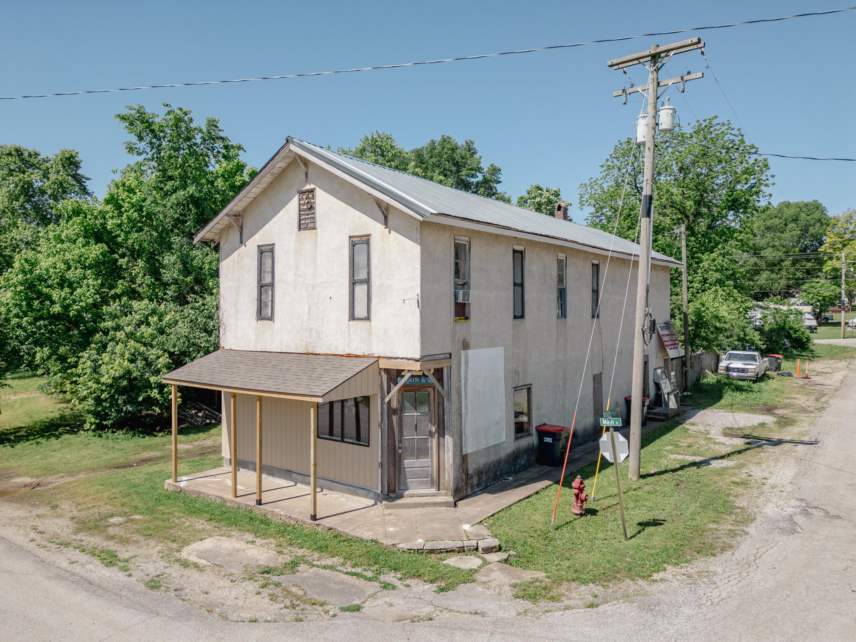 225 Main Street Property Photo 1