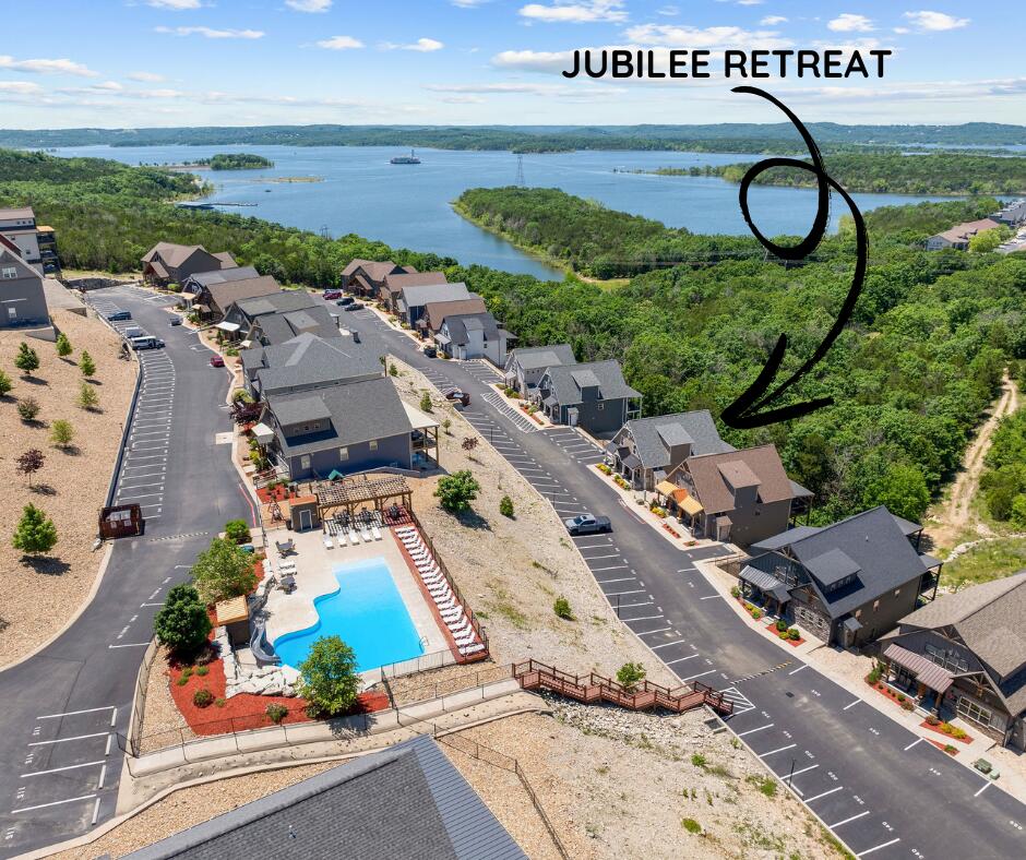 390 Lake Front Drive Property Photo 3
