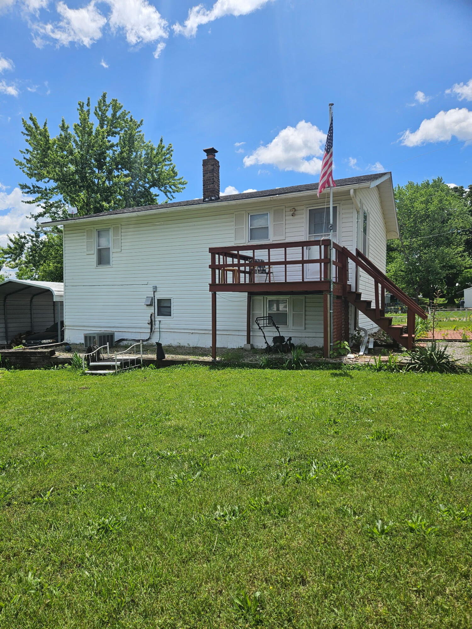 1006 East 5th Street Property Photo 2