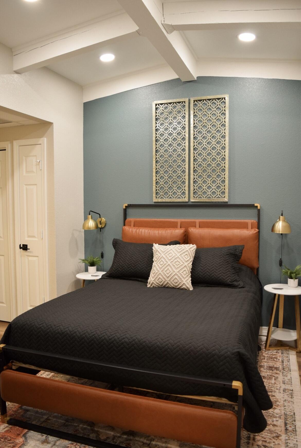 100 Getaway Circle Property Photo 11