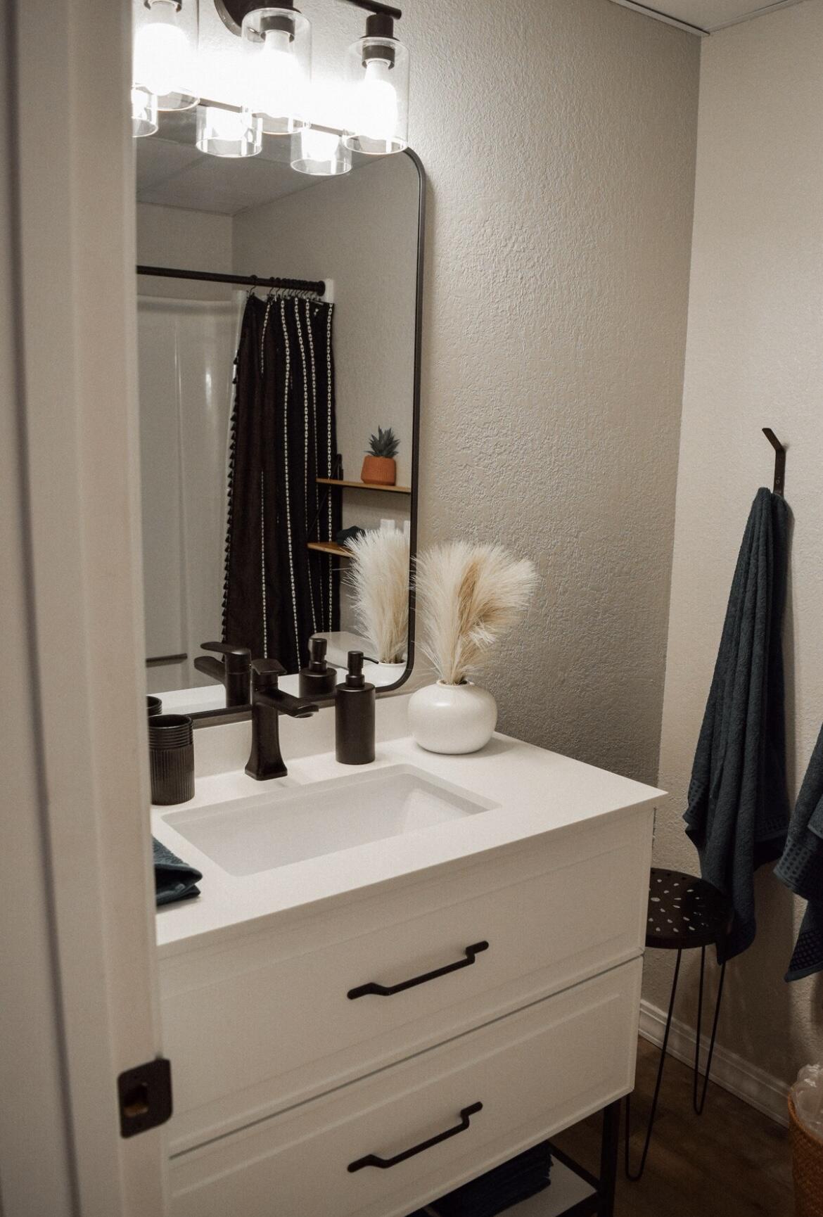 100 Getaway Circle Property Photo 16
