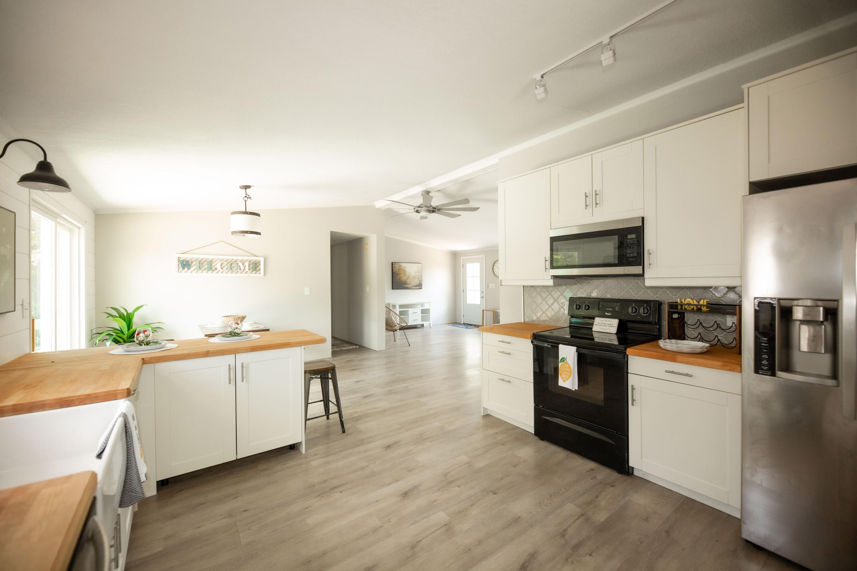424 Plaza Drive Property Photo 14