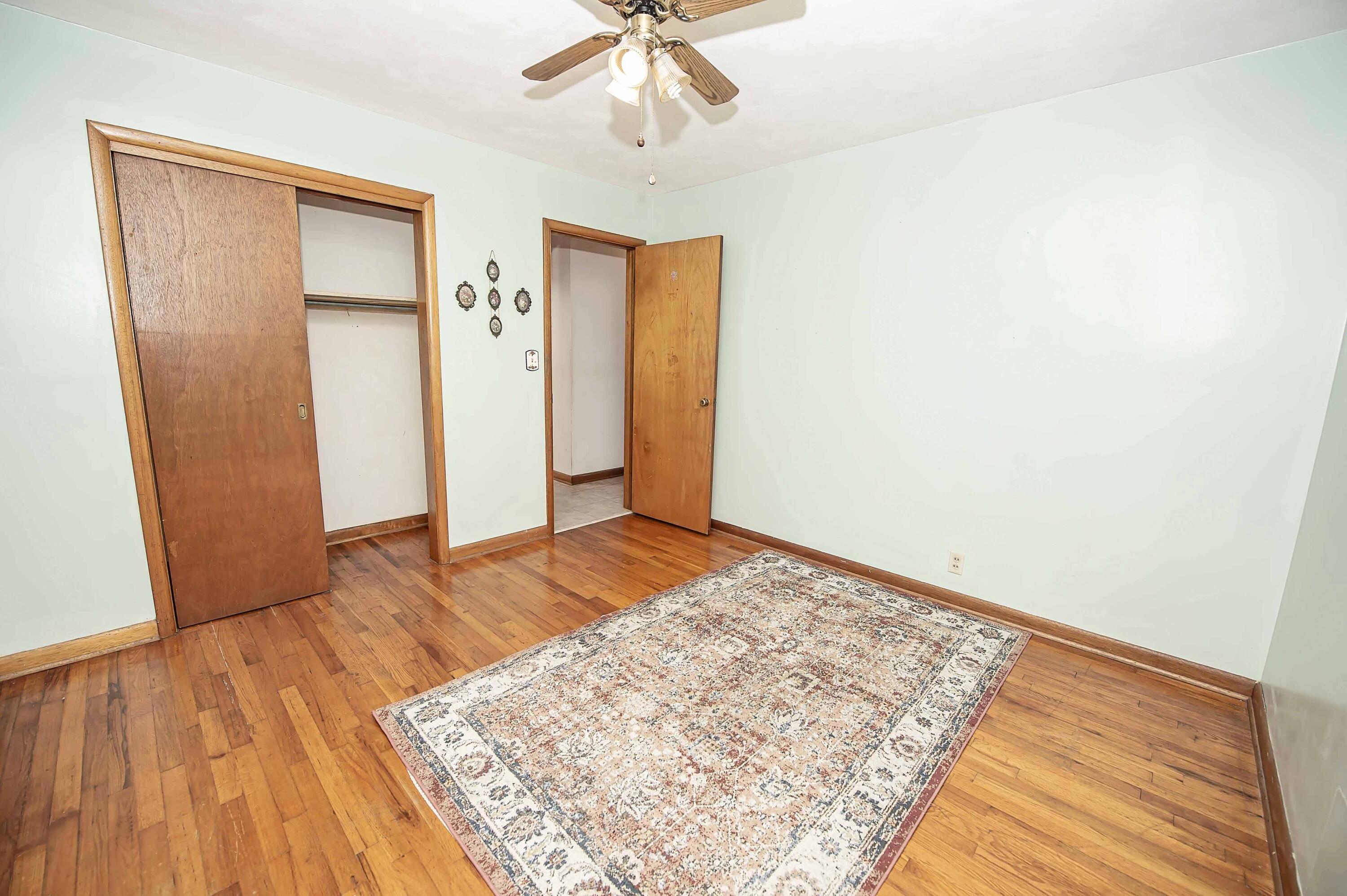 202 East Seminole Street Property Photo 16