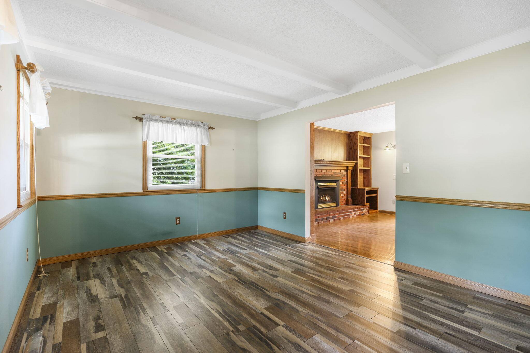 3644 North Stewart Avenue Property Photo 6