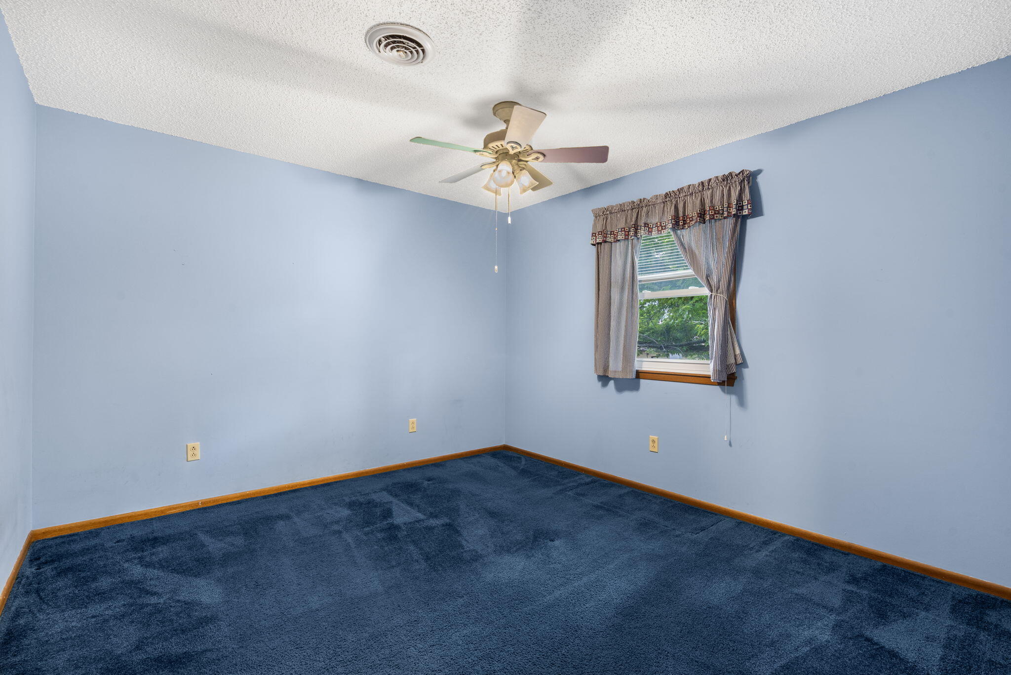 3644 North Stewart Avenue Property Photo 18