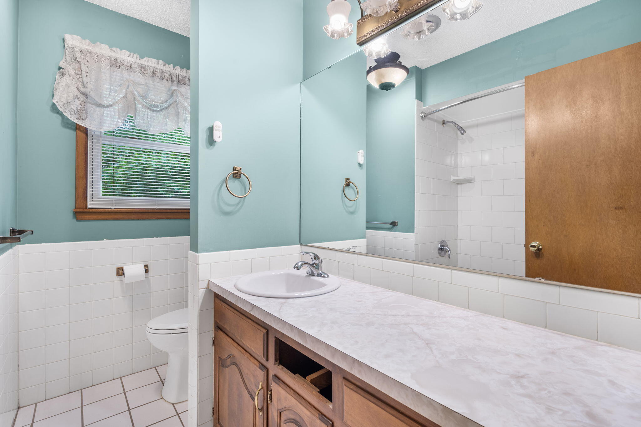 3644 North Stewart Avenue Property Photo 20