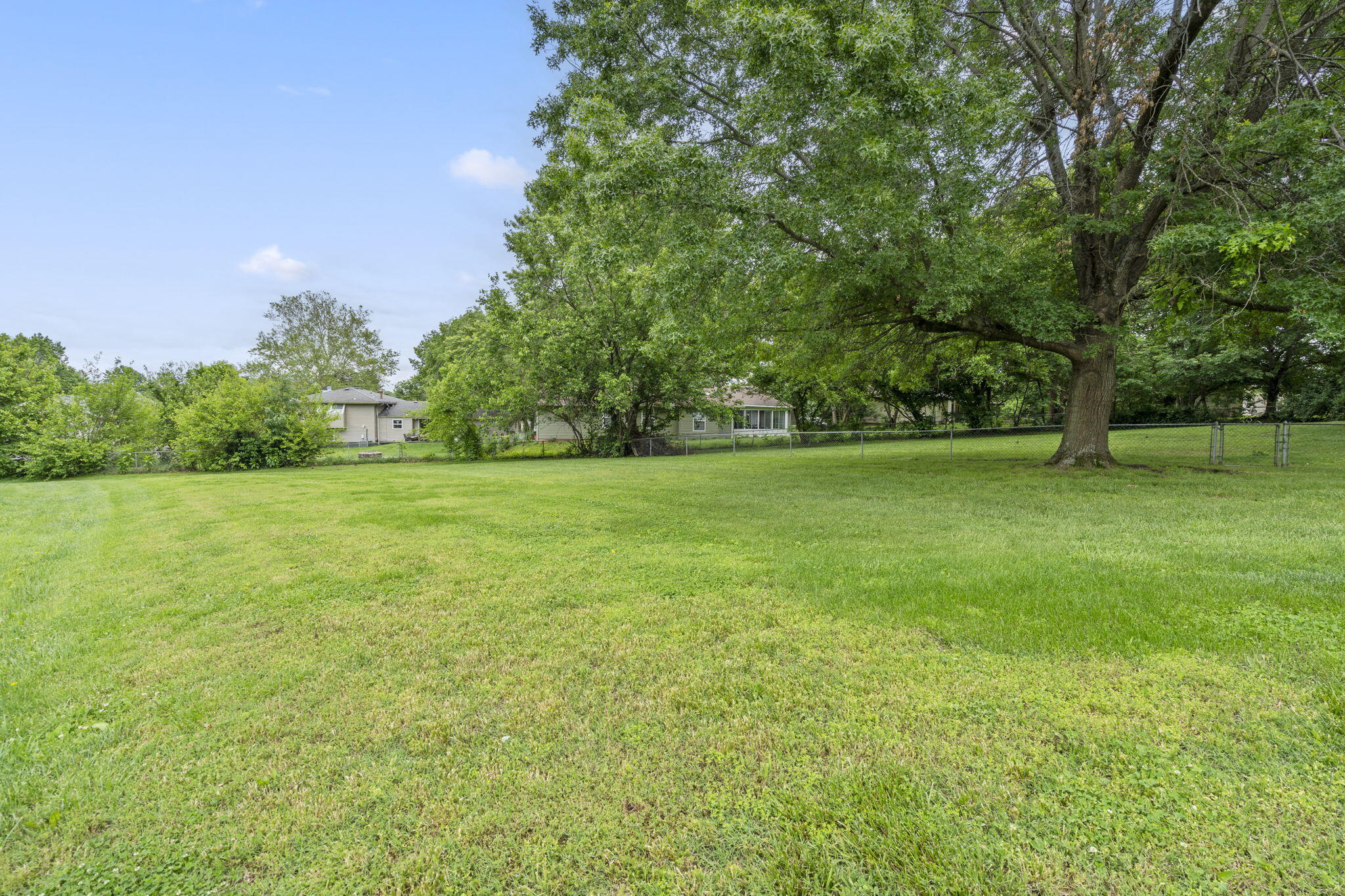 3644 North Stewart Avenue Property Photo 34