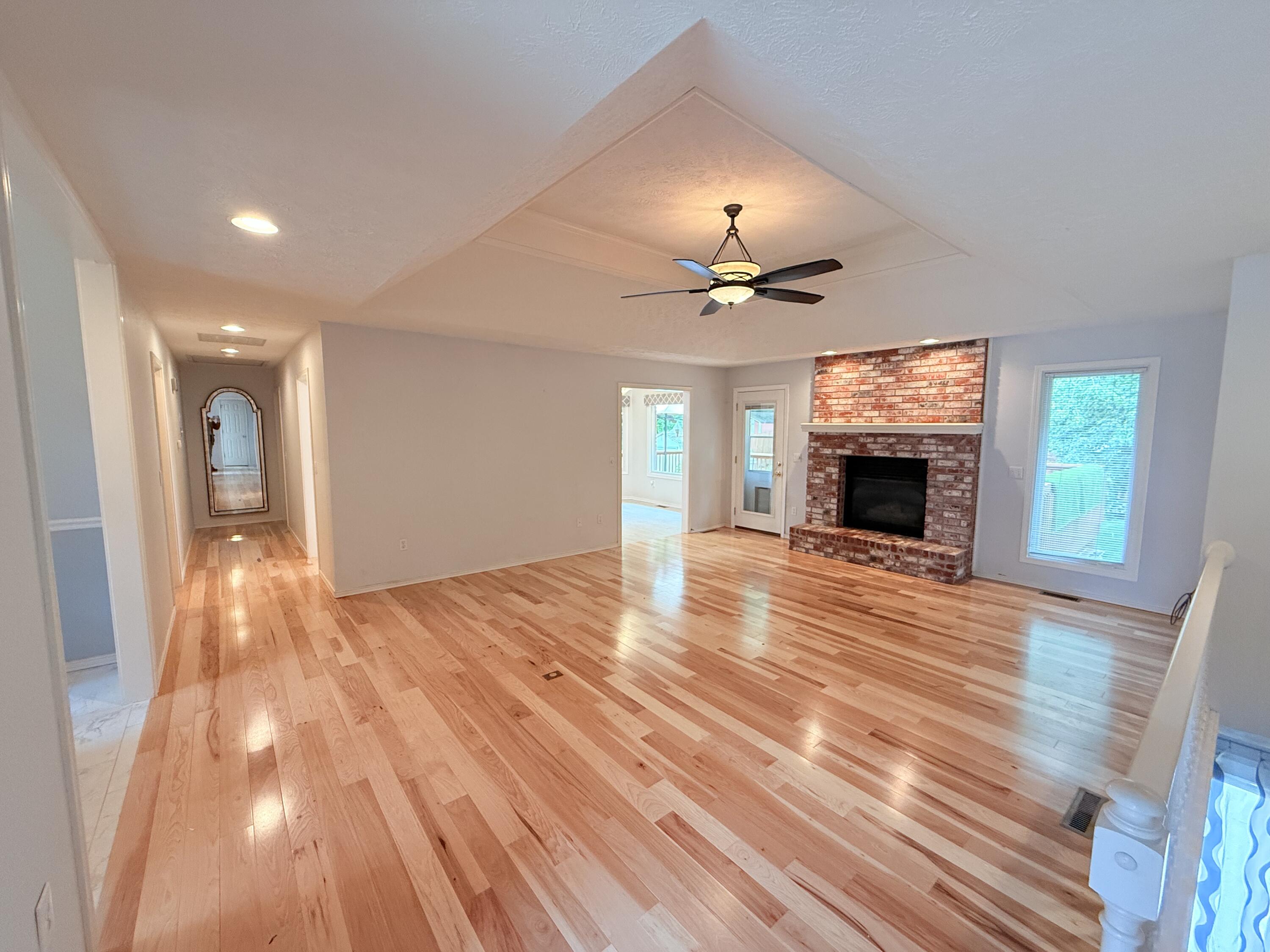 5135 South Clay Avenue Property Photo 6