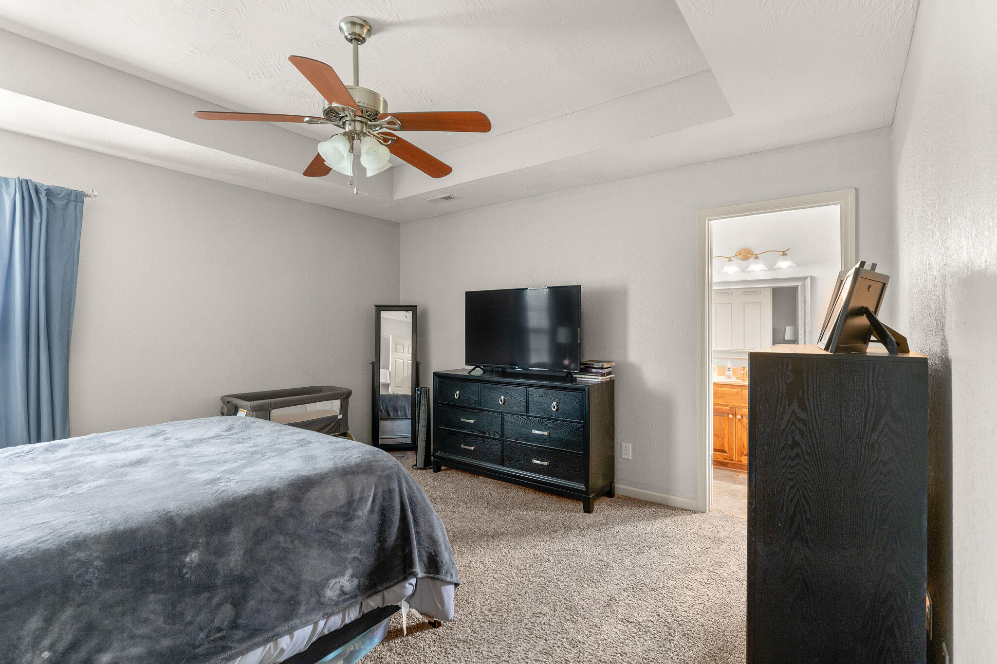 1054 Thoroughfare Street Property Photo 12