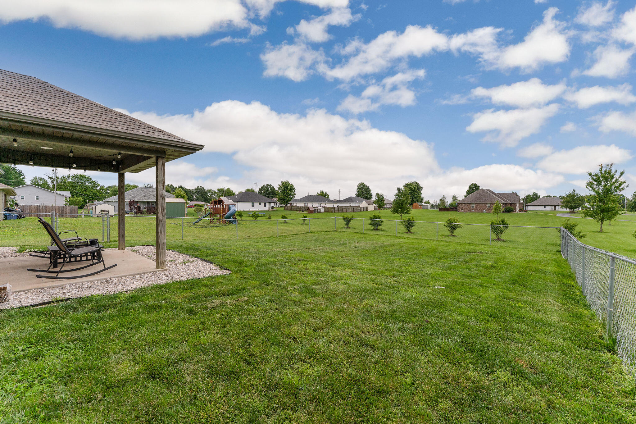 1054 Thoroughfare Street Property Photo 23