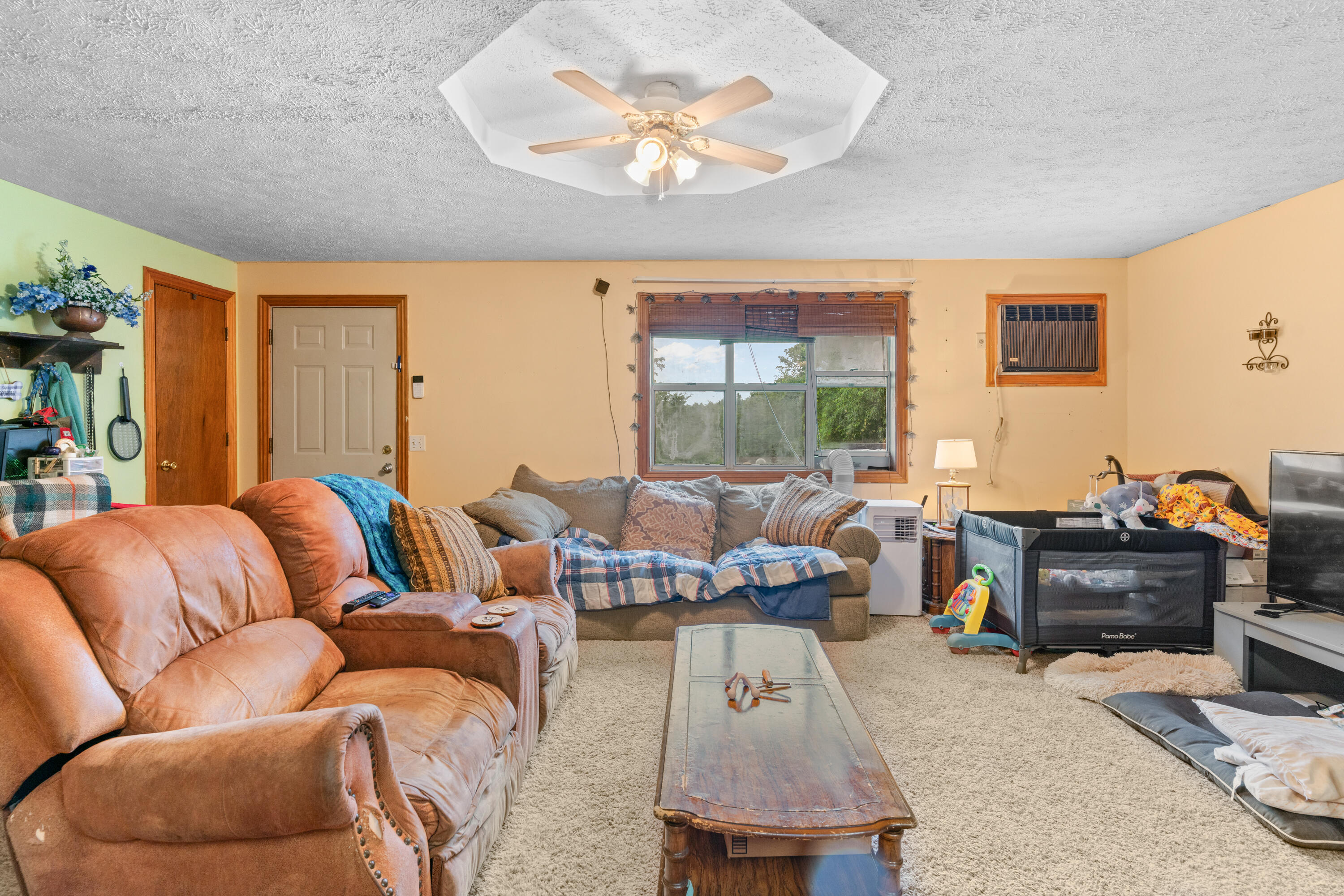 1408 Rockhill Circle Property Photo 4