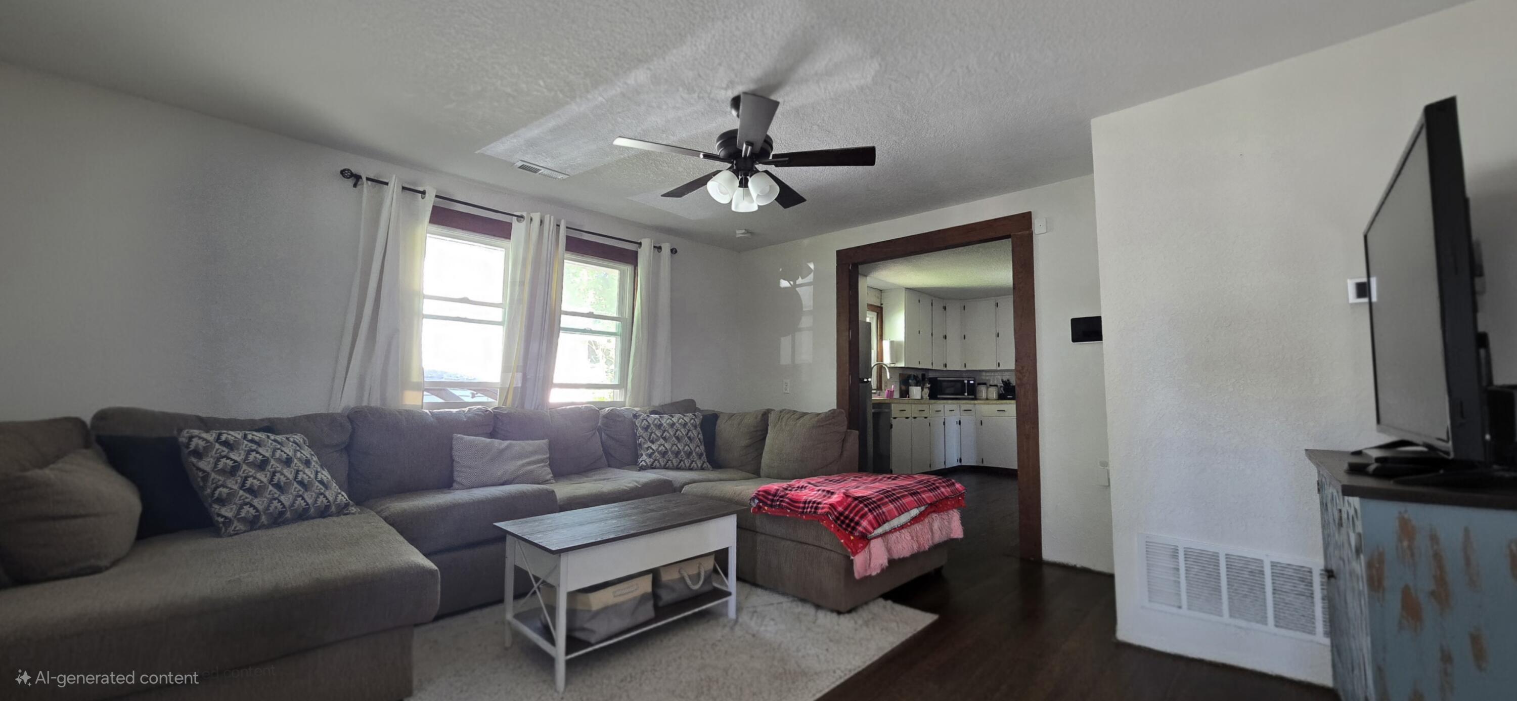 414 3rd Street Property Photo 2